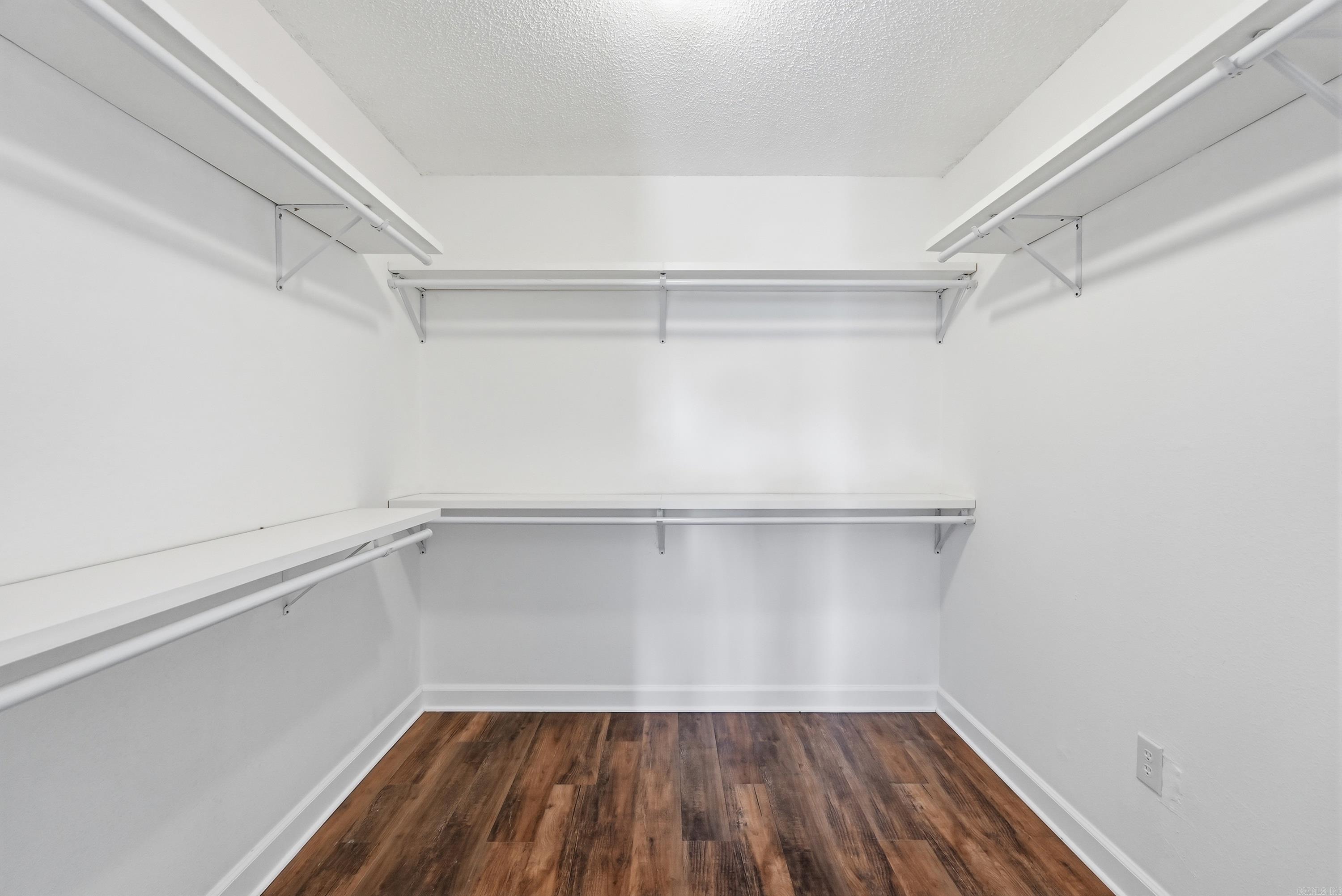 BRIAR SPRINGS - Residential