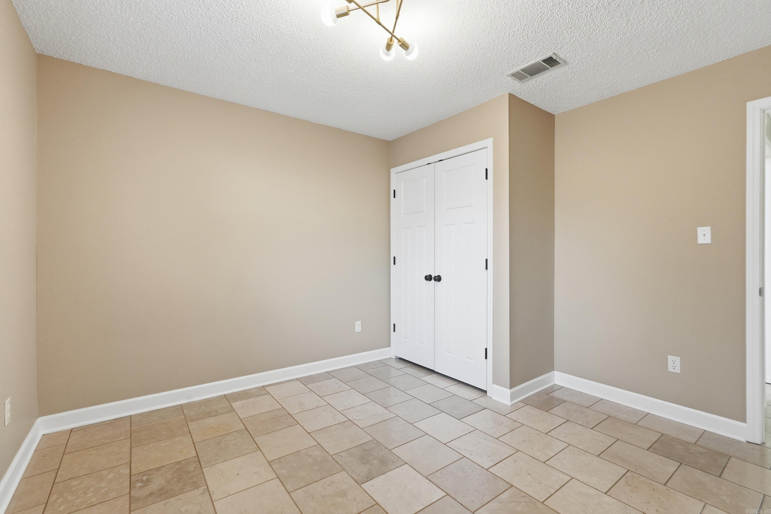 BRIAR SPRINGS - Residential