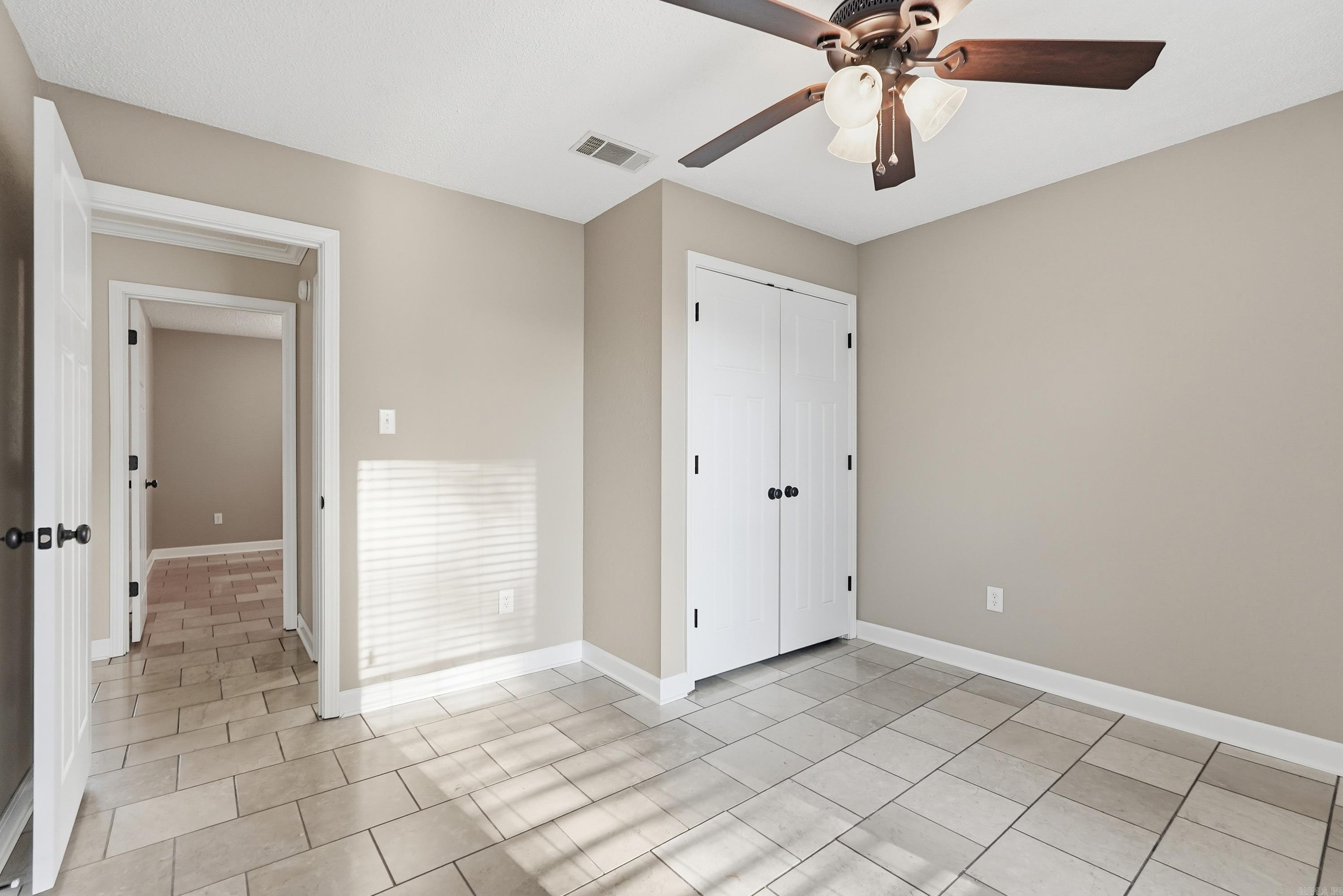 BRIAR SPRINGS - Residential