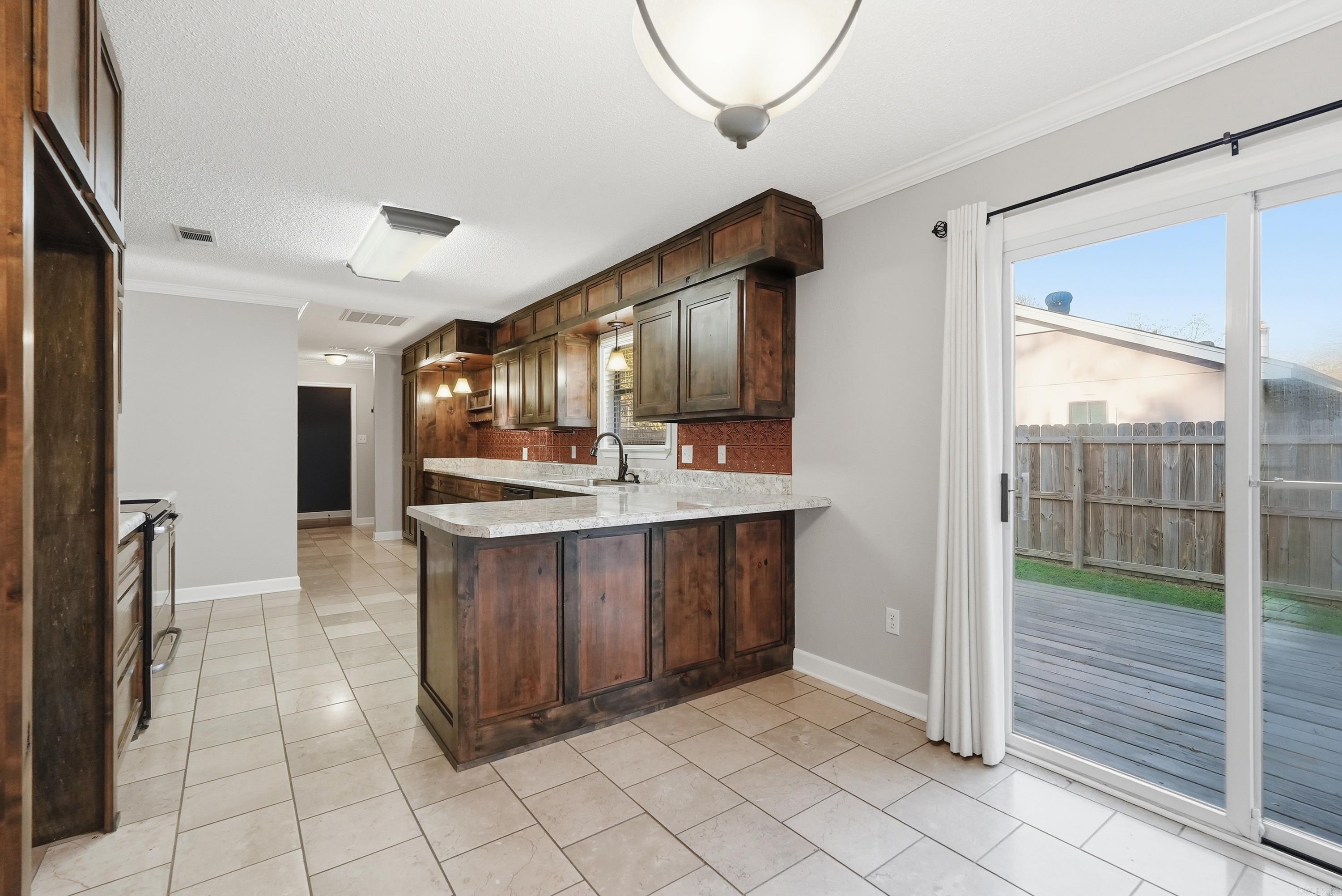 BRIAR SPRINGS - Residential