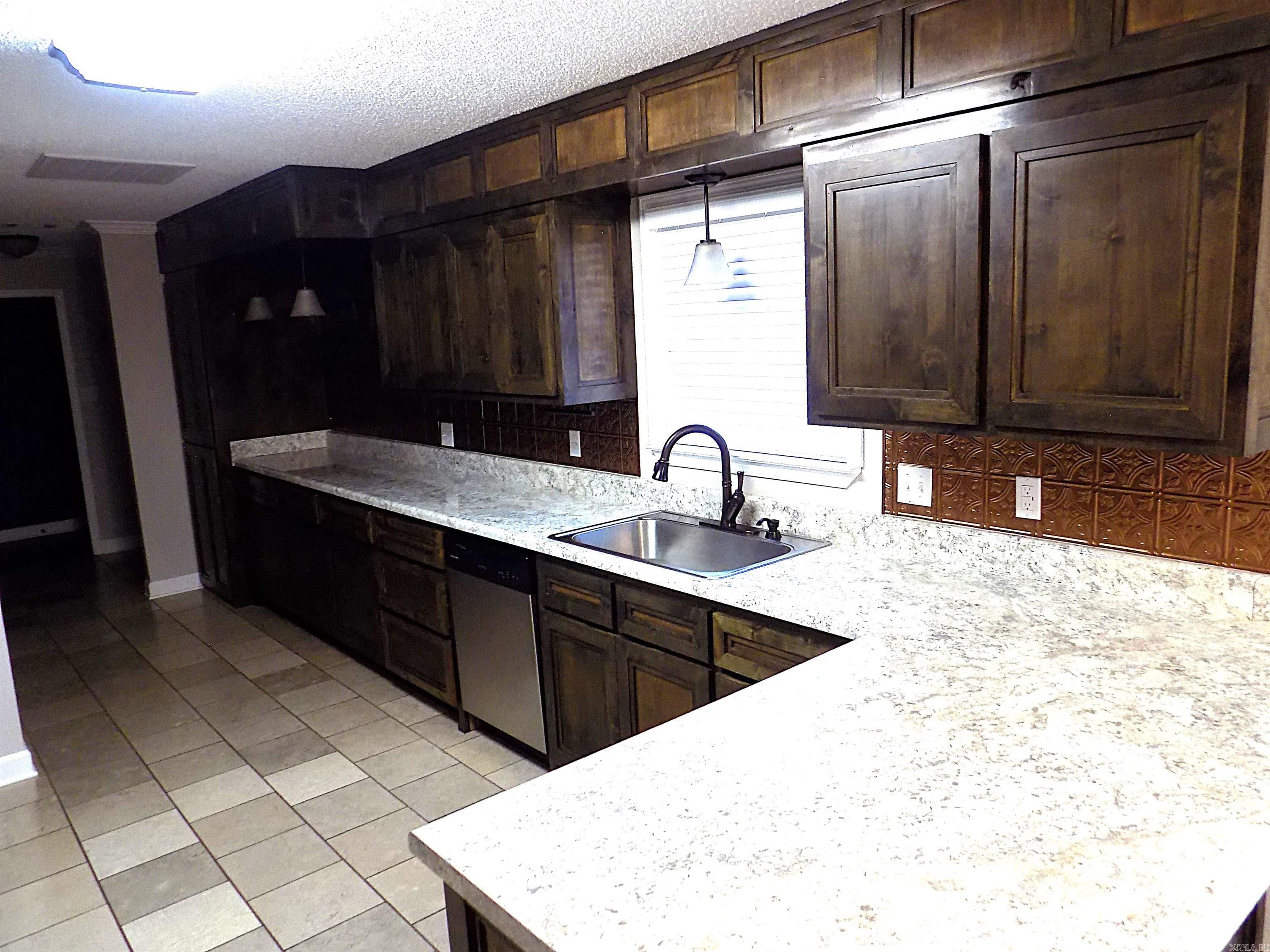 BRIAR SPRINGS - Residential