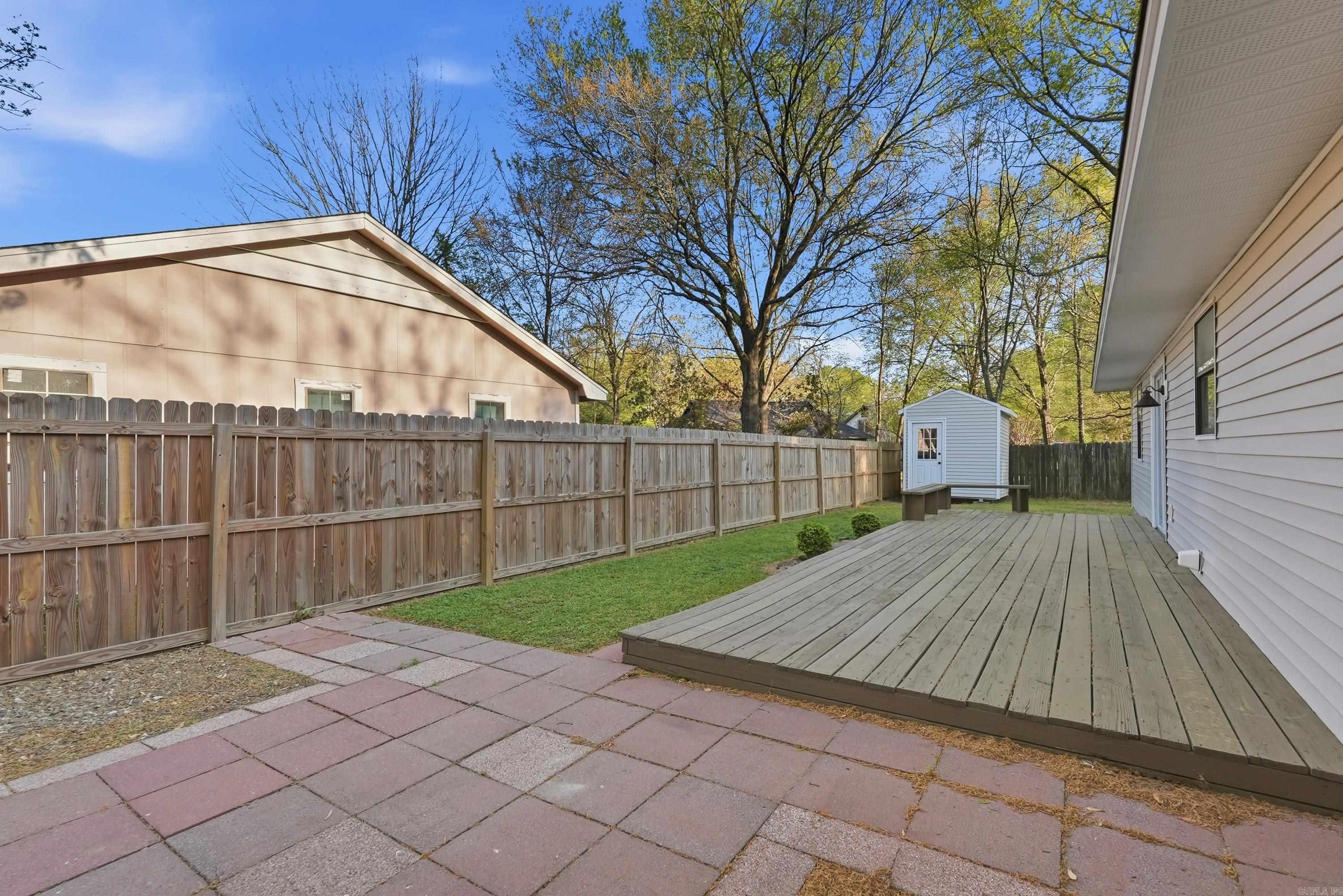 BRIAR SPRINGS - Residential