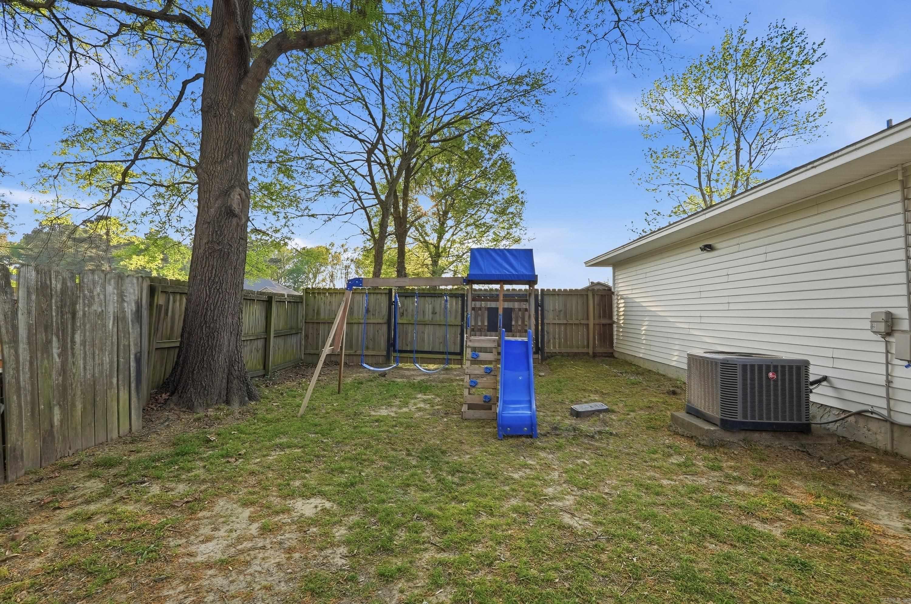 BRIAR SPRINGS - Residential