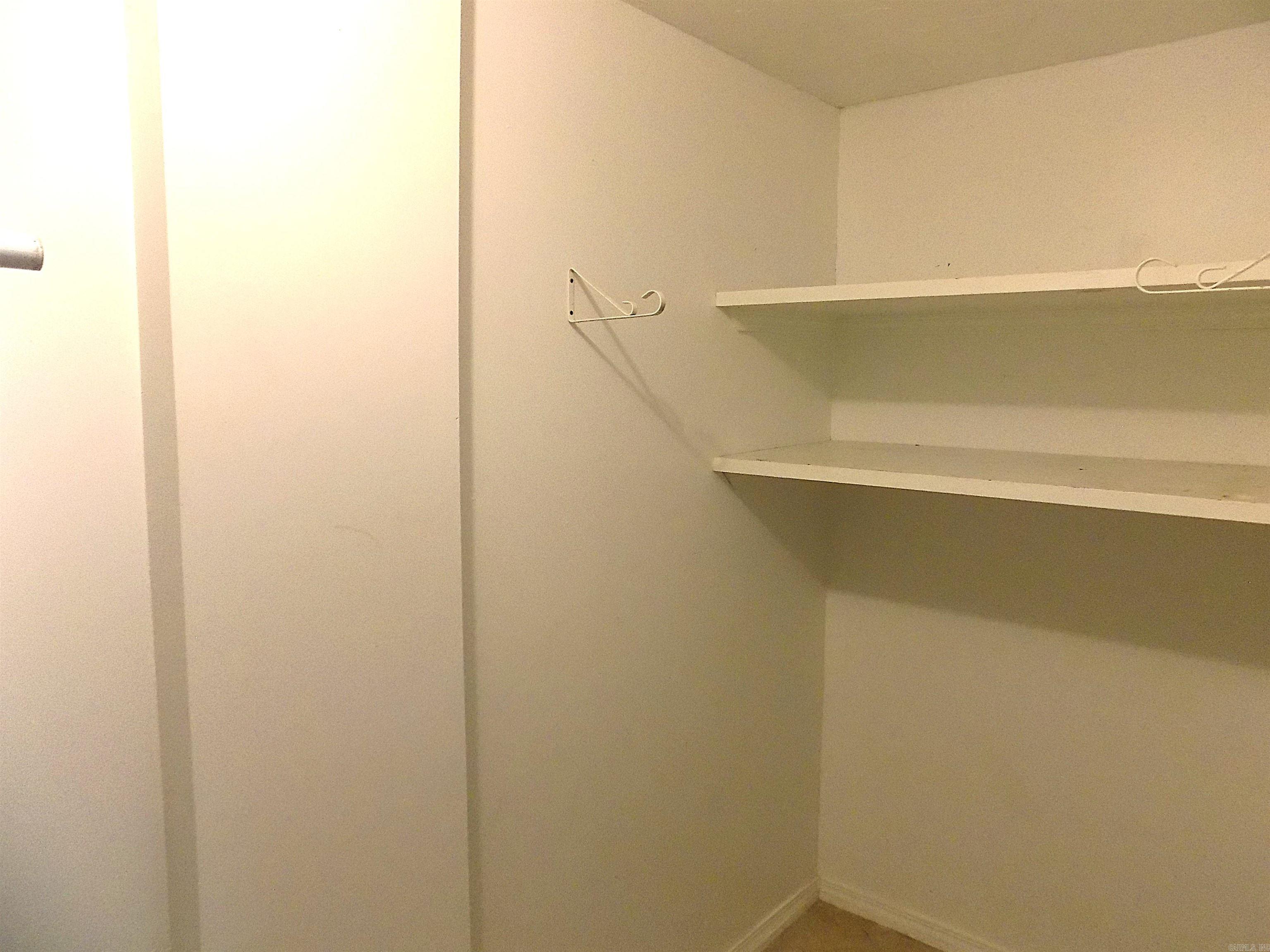 BRIAR SPRINGS - Residential