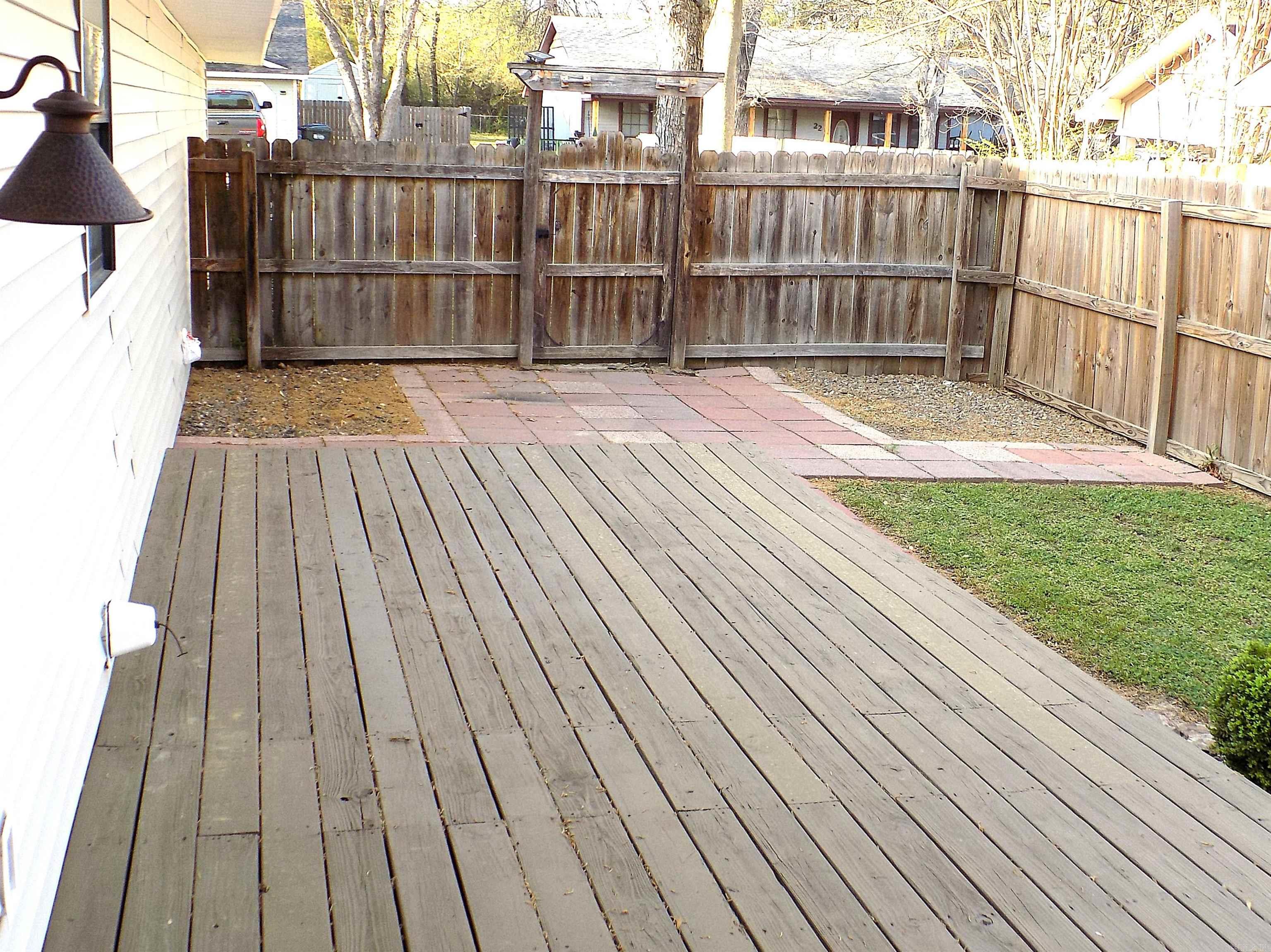 BRIAR SPRINGS - Residential