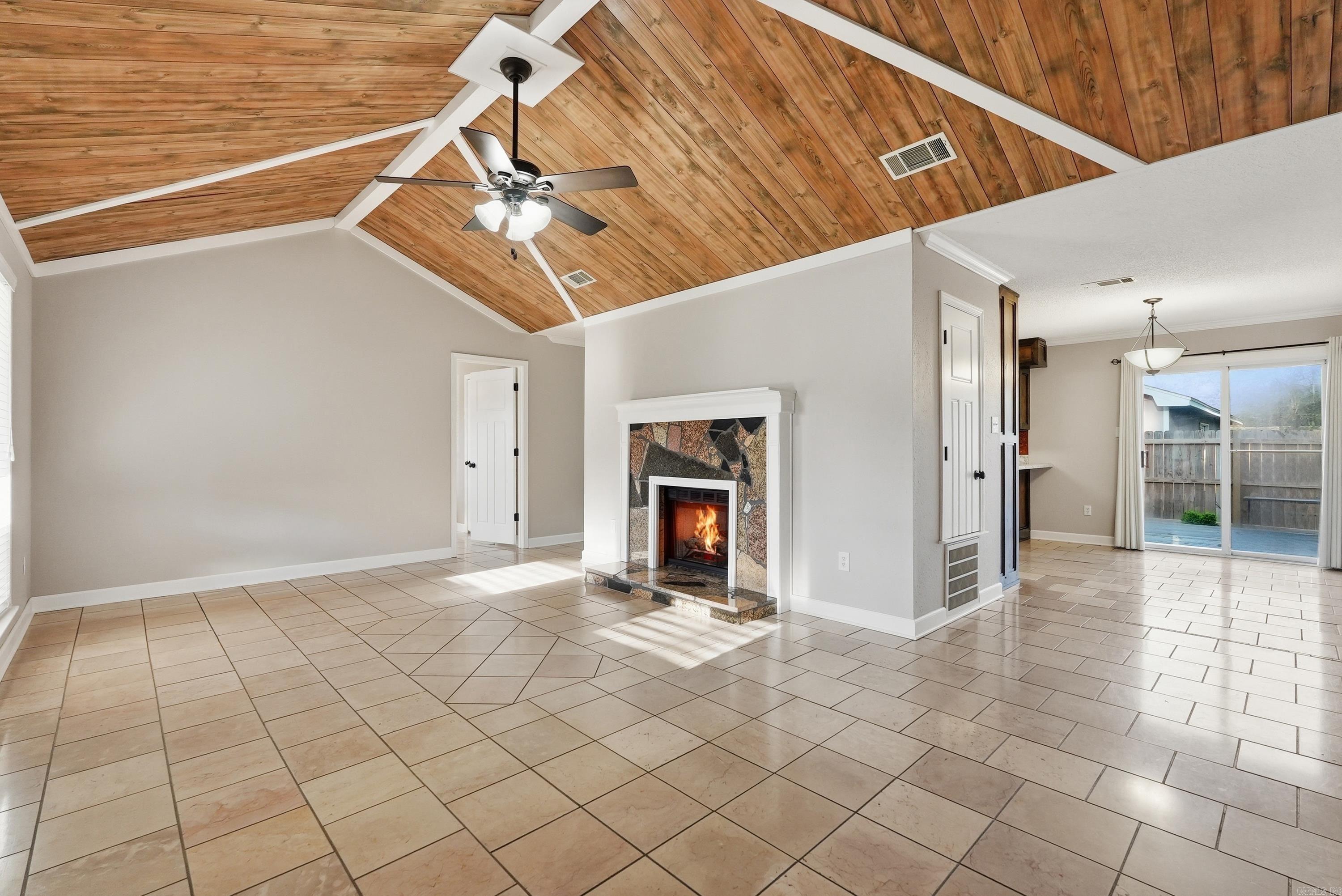 BRIAR SPRINGS - Residential