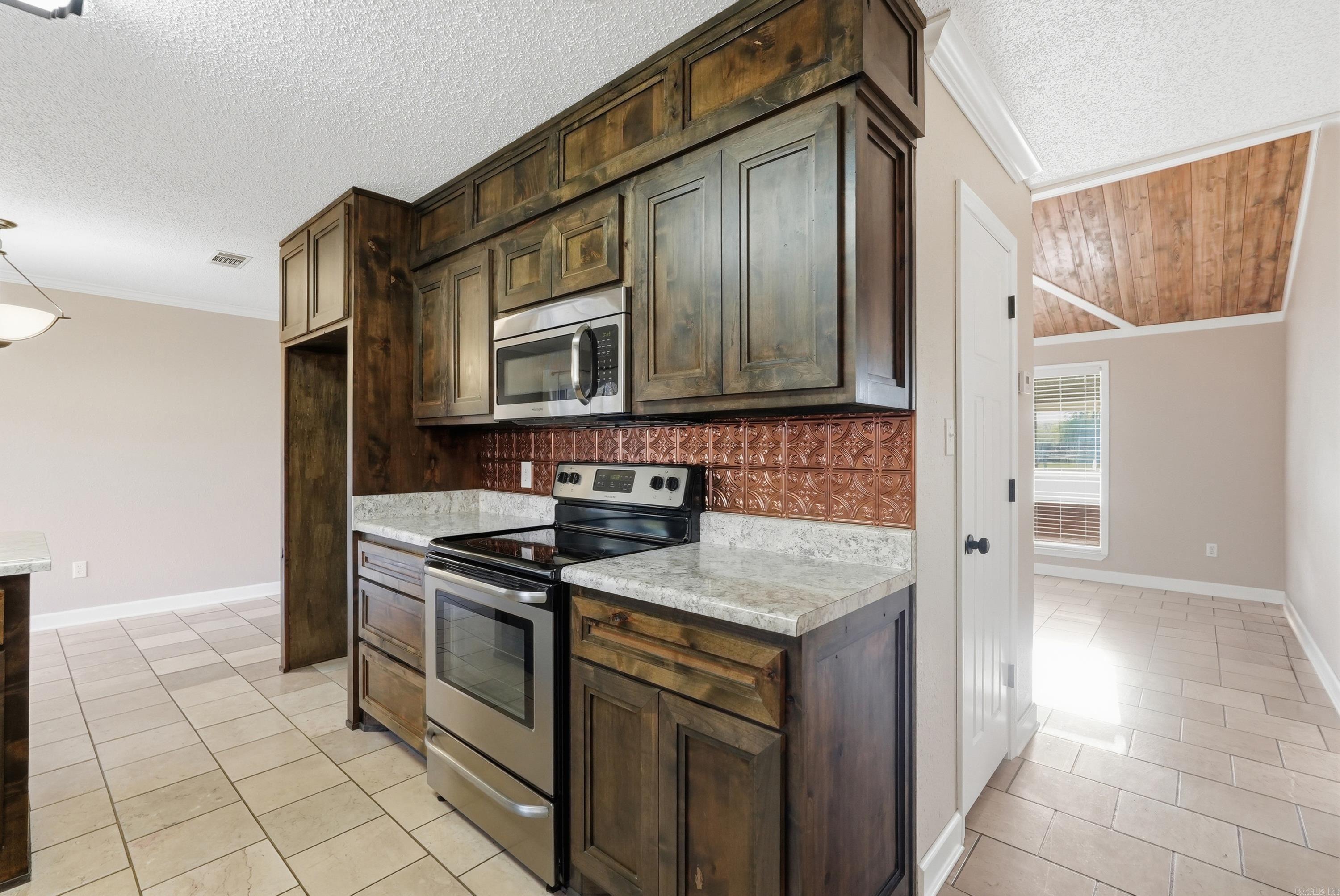 BRIAR SPRINGS - Residential