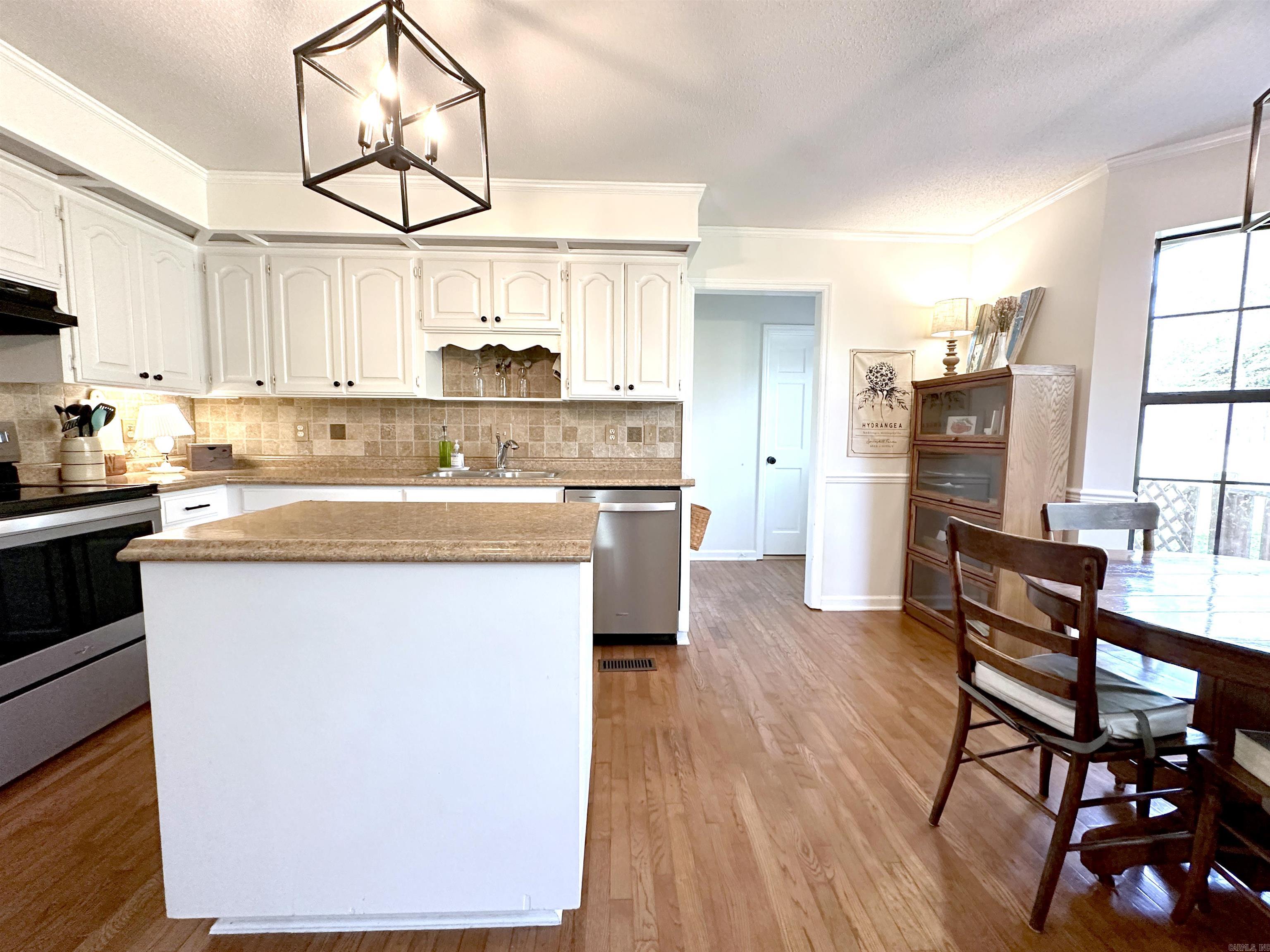 OTTER CREEK COMMUNITY - Residential