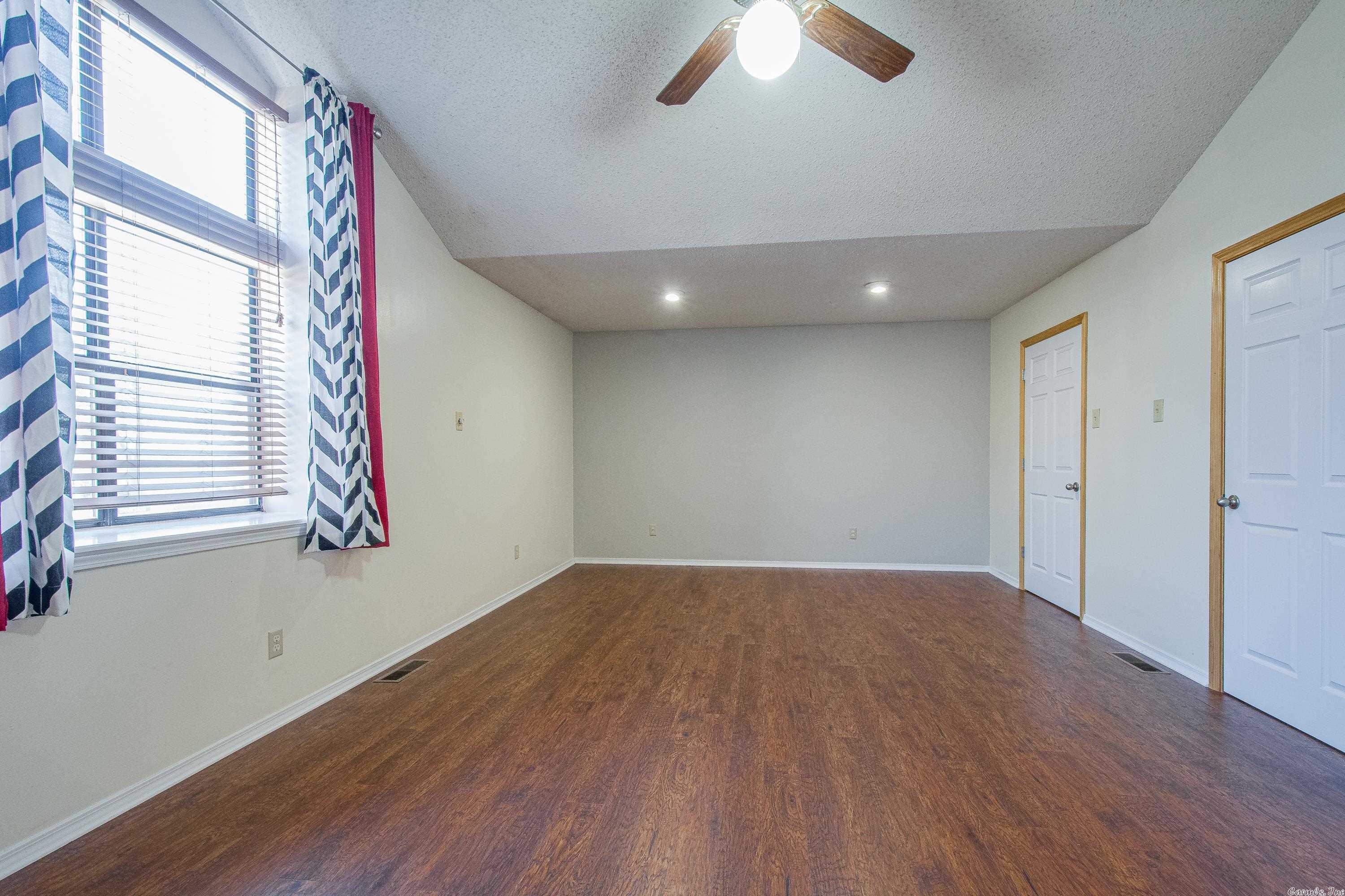 WESTLAKE - Residential