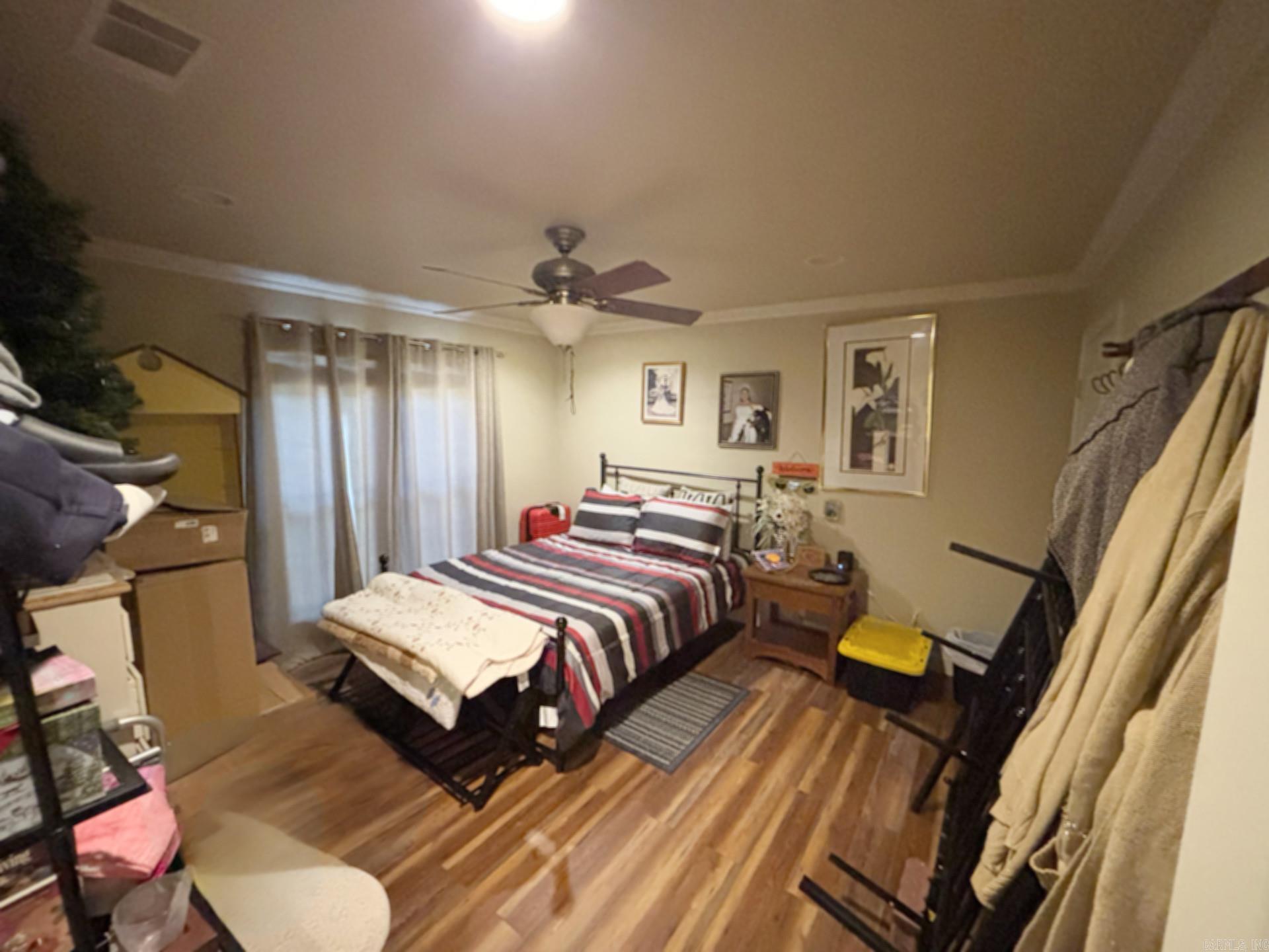 EDGEWATER COVE - Residential