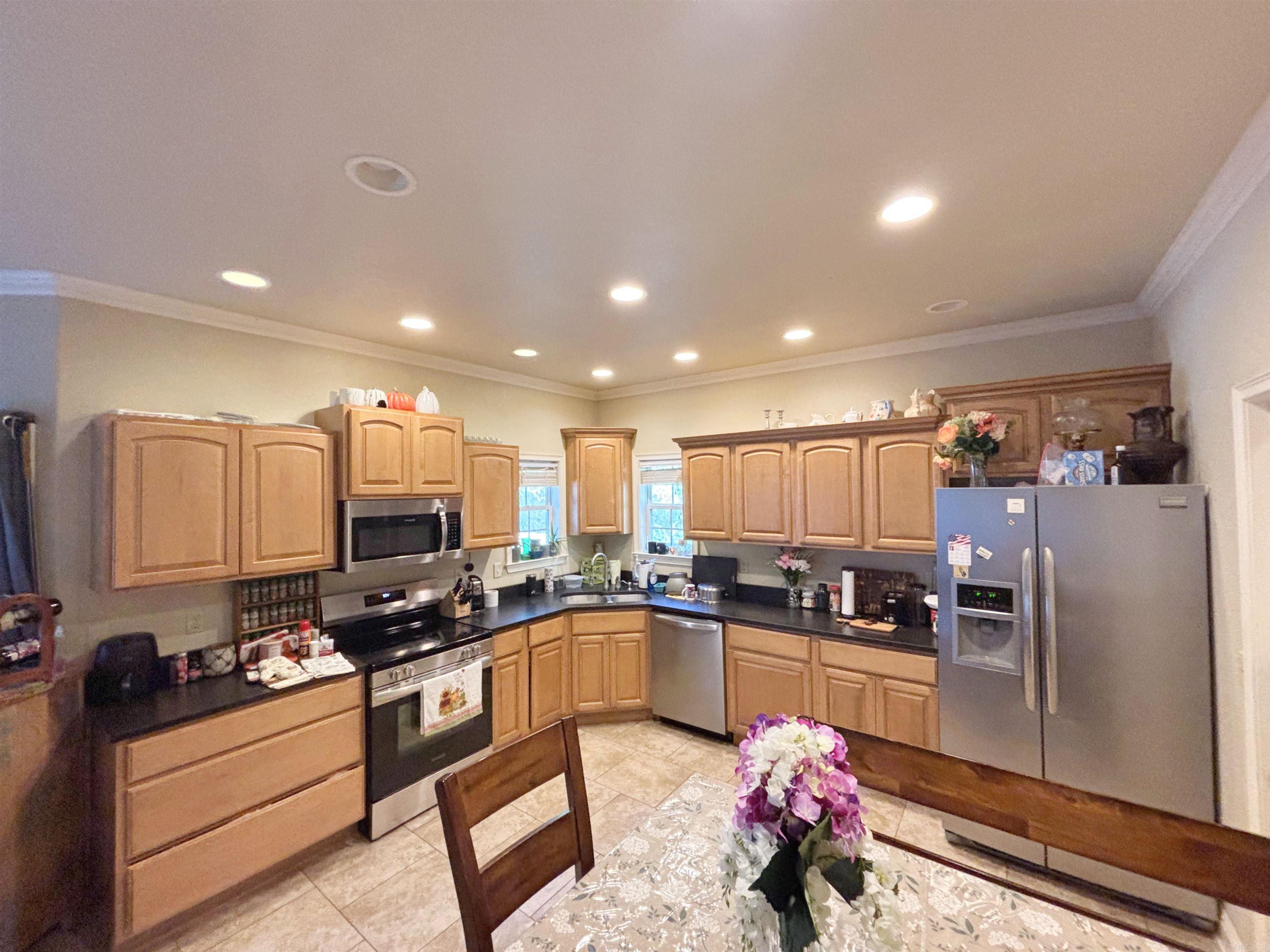 EDGEWATER COVE - Residential