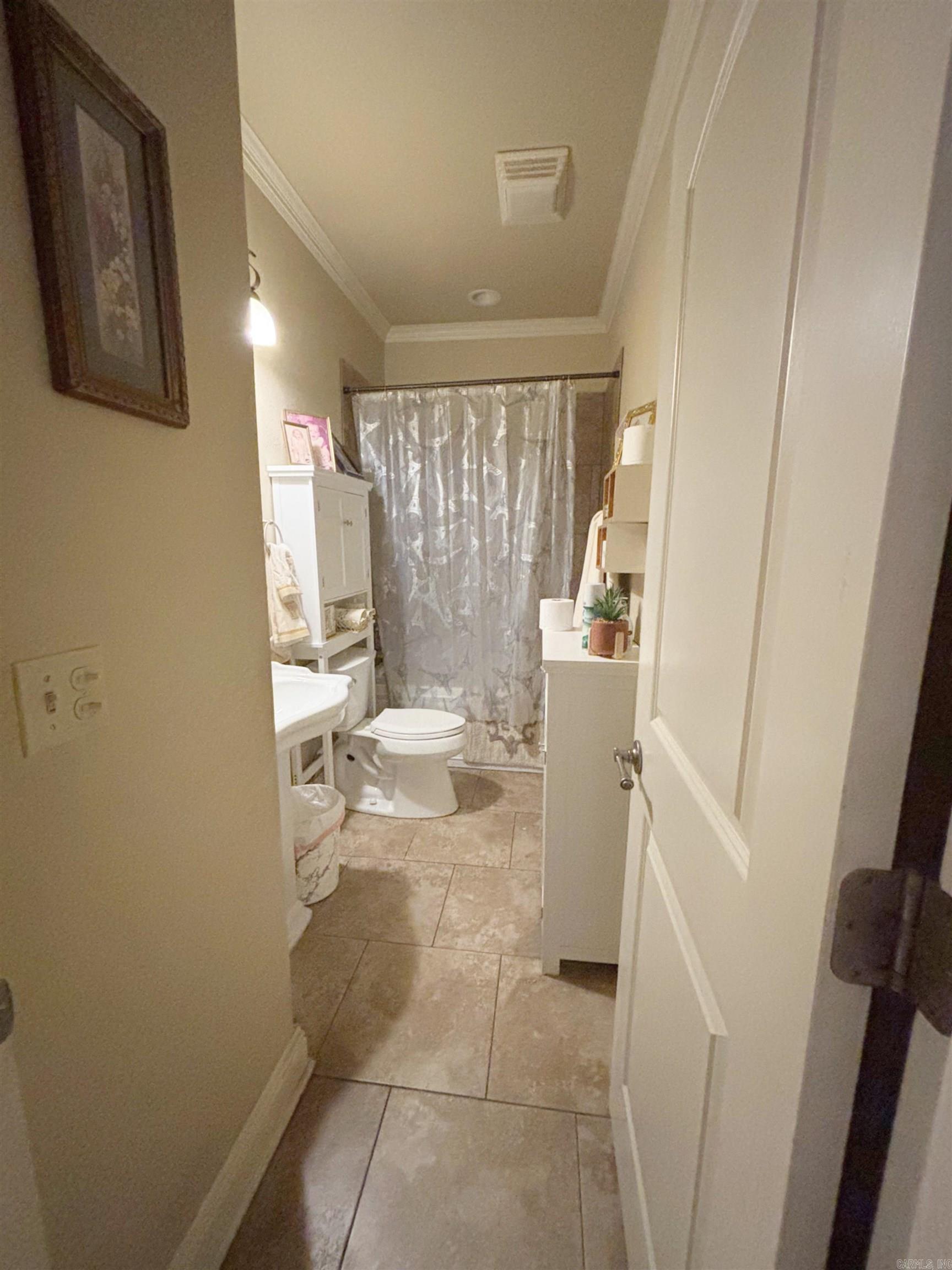 EDGEWATER COVE - Residential