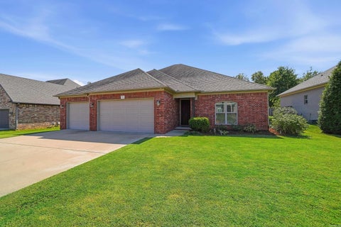 Photo of 5335 Trinity Crossing Drive, Conway, AR 72034 (MLS # 26042404)