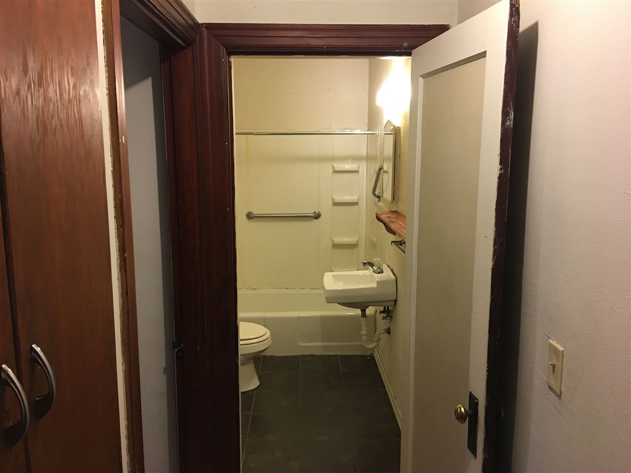 Not in Subdivision - Residential Lease