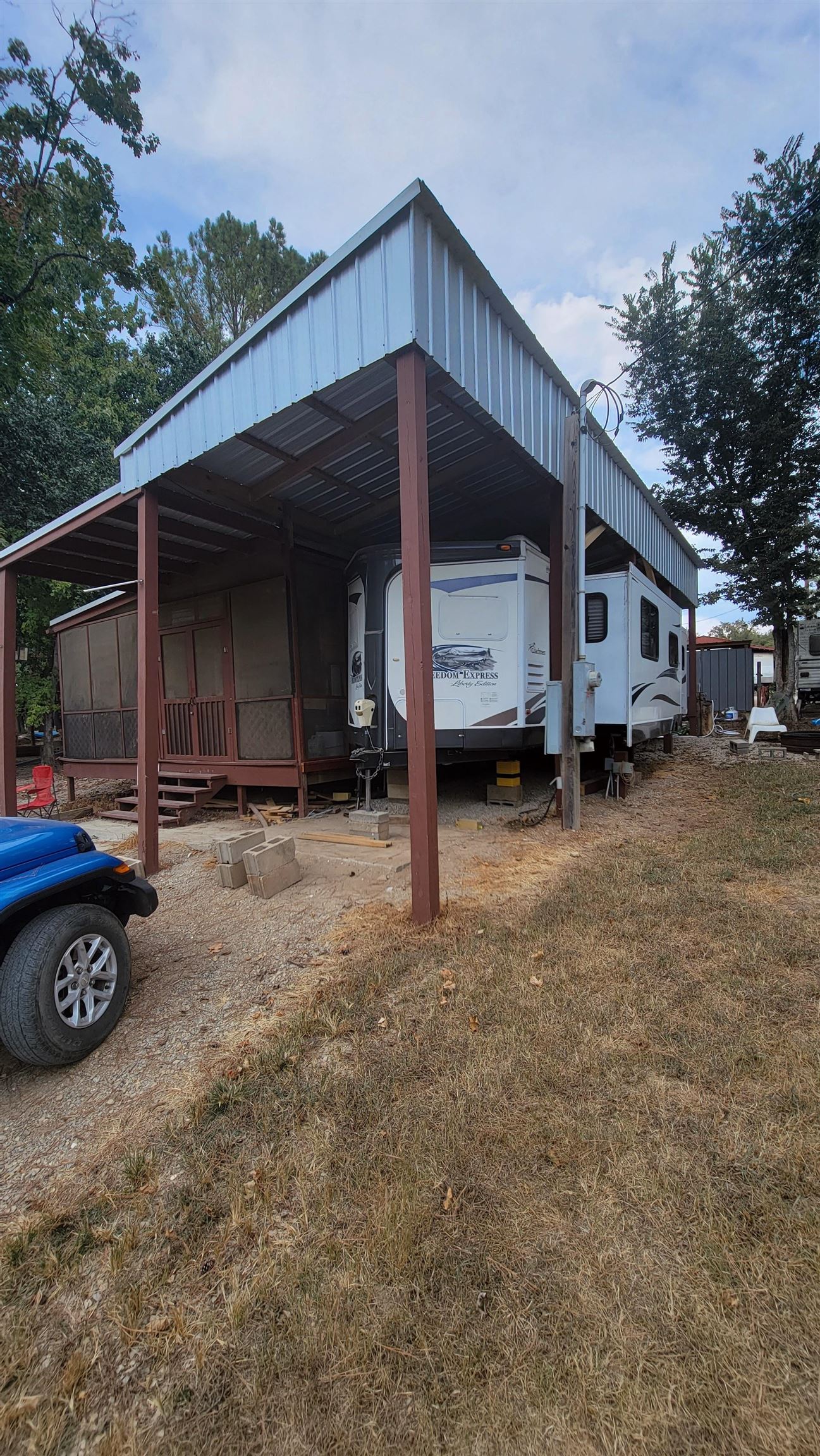 RIVERBEND CAMPER PARK - Land