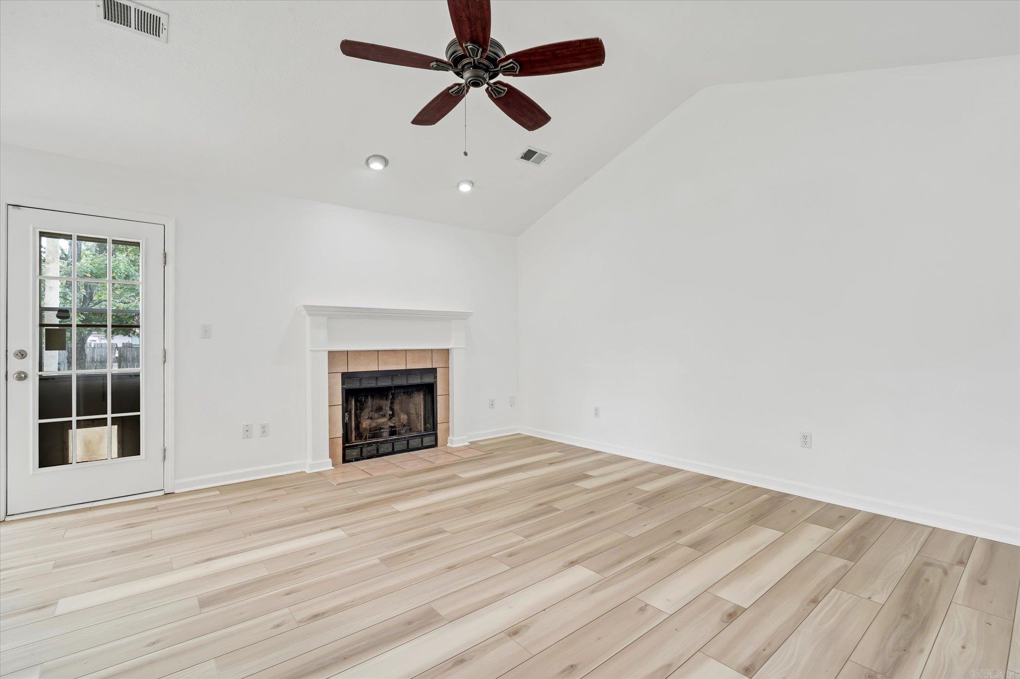 BARRETT'S - Residential