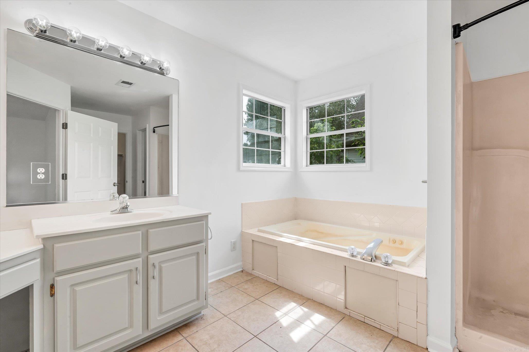 BARRETT'S - Residential