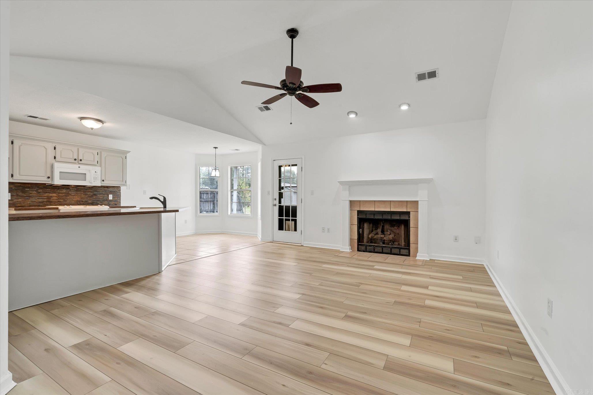 BARRETT'S - Residential