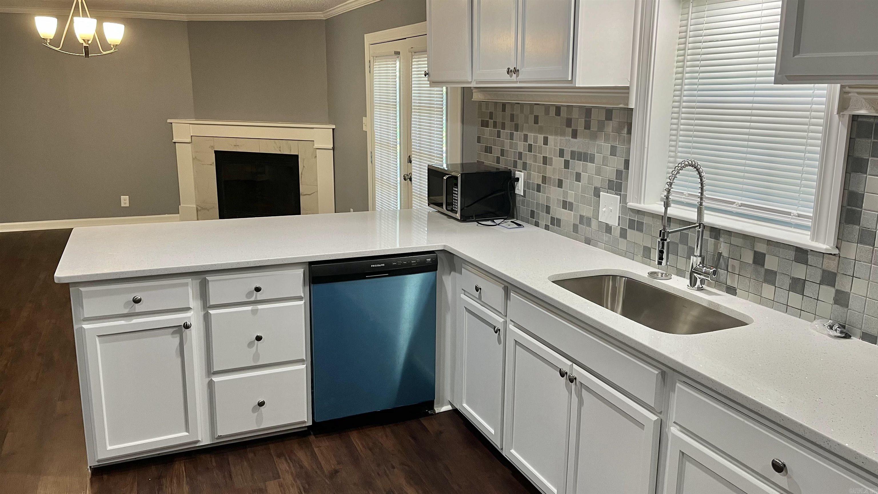 HERALDRY MANOR - Residential