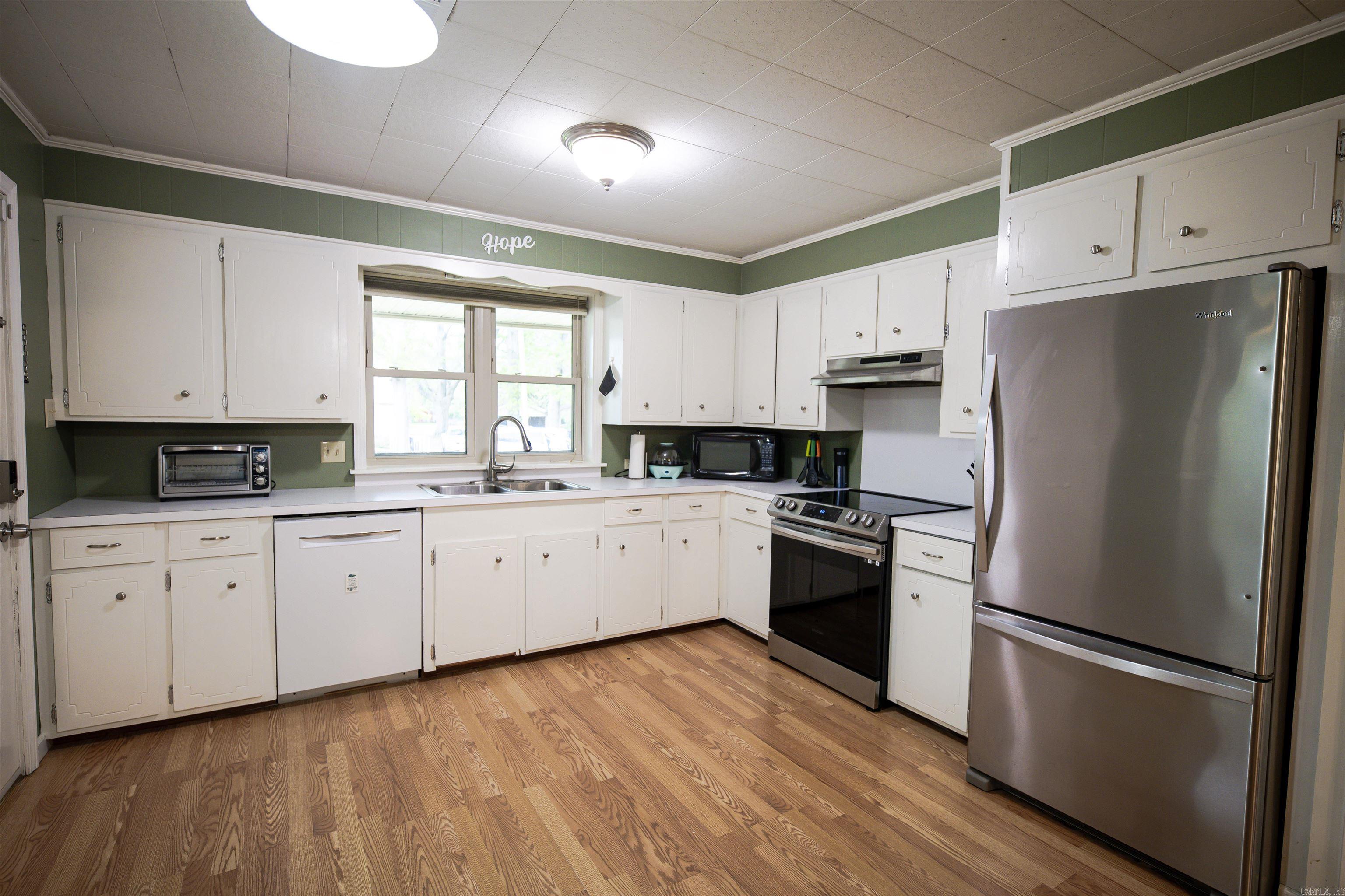 MCKAY AND RUSSO SD FRV - Residential