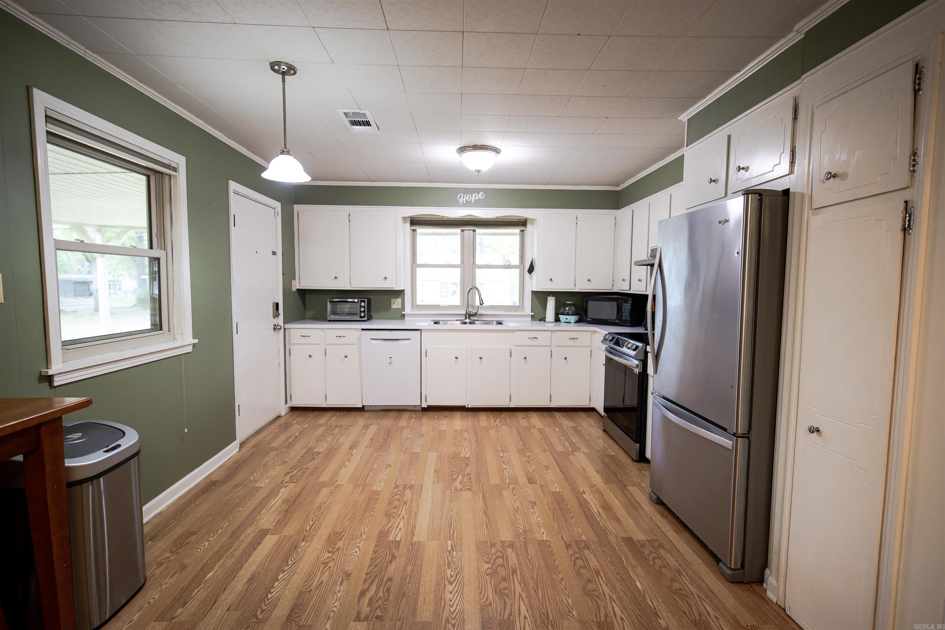 MCKAY AND RUSSO SD FRV - Residential