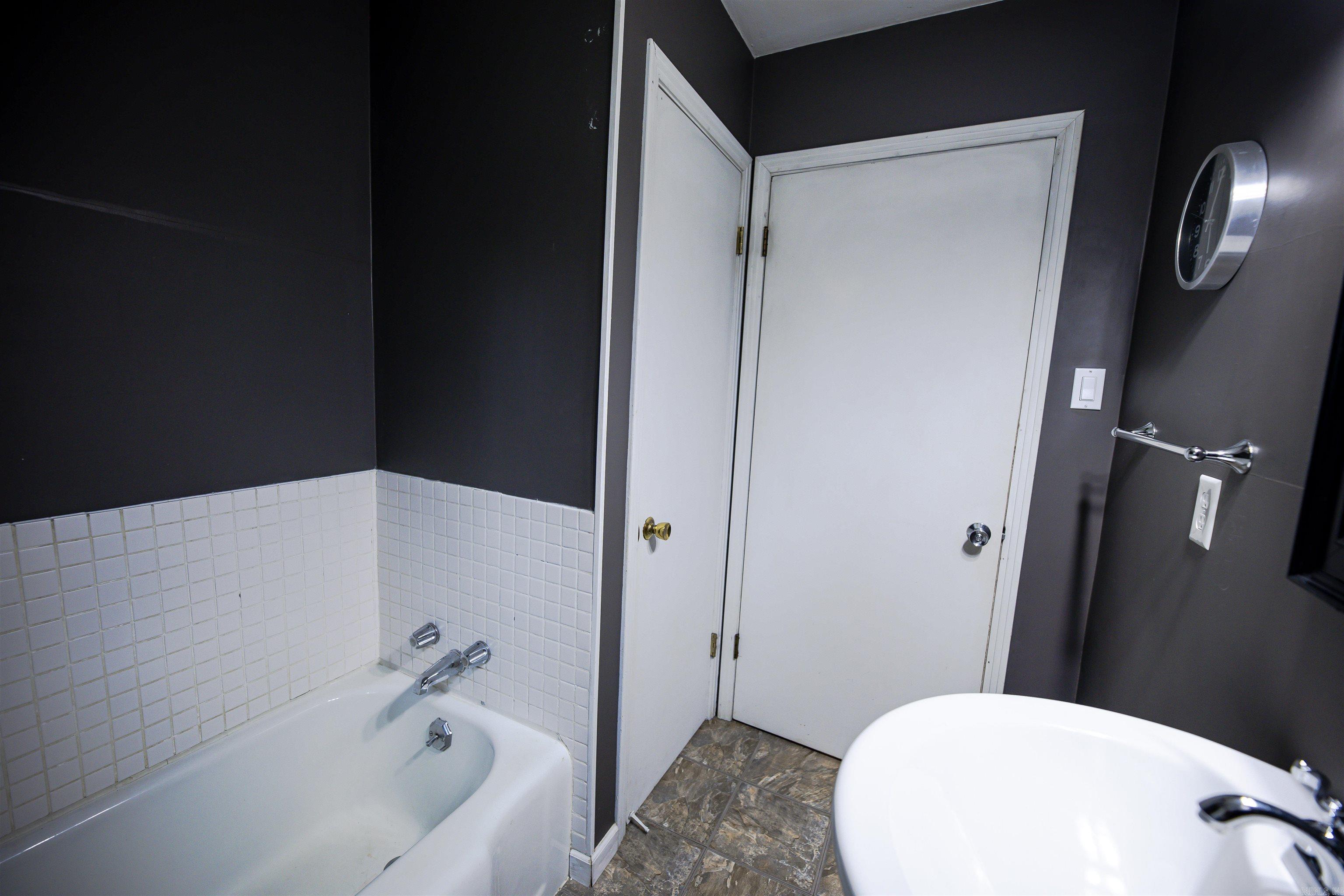 MCKAY AND RUSSO SD FRV - Residential