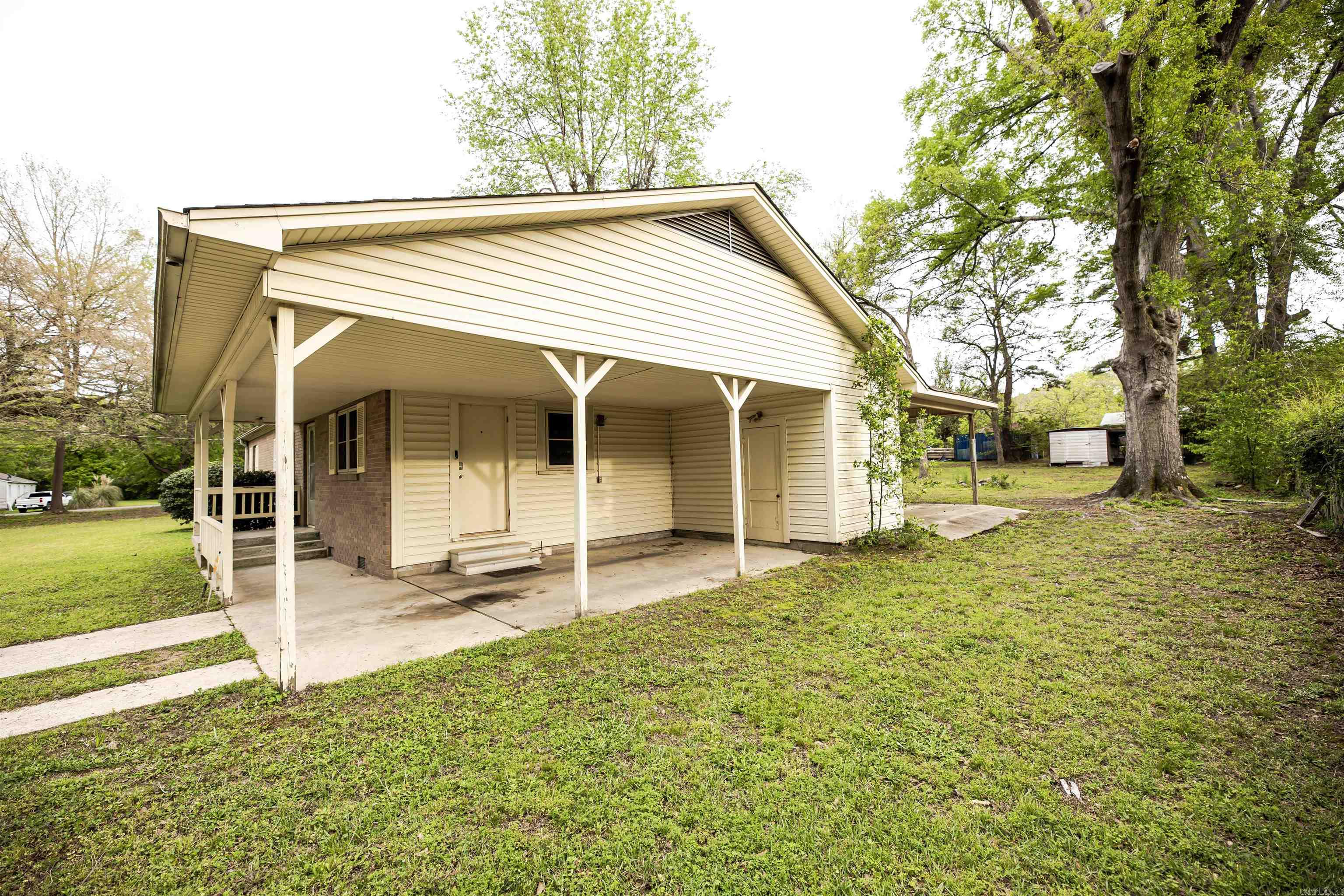 MCKAY AND RUSSO SD FRV - Residential