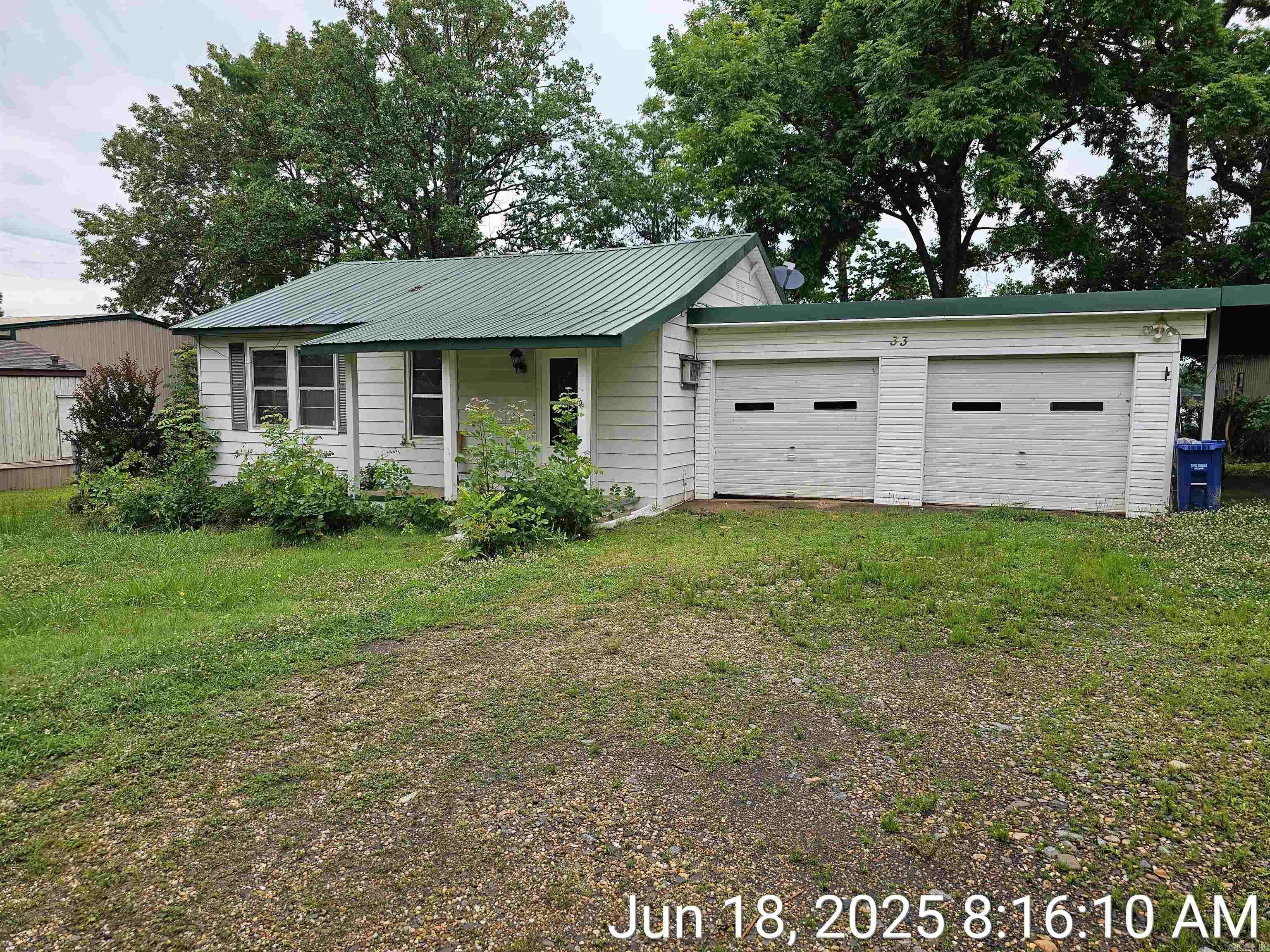Look for that perfect little fixer upper on the lake? This is it! Conveniently located to town and just off the interstate, this would be the perfect place to enjoy a weekend getaway or short term rental for the avid fishermen. Located directly on Lake Conway, enjoy the views of the lake and the amenities of fishing from your private boat house. This has all the potential you have been looking for so move quickly before it's gone! Agents read confidential remarks.