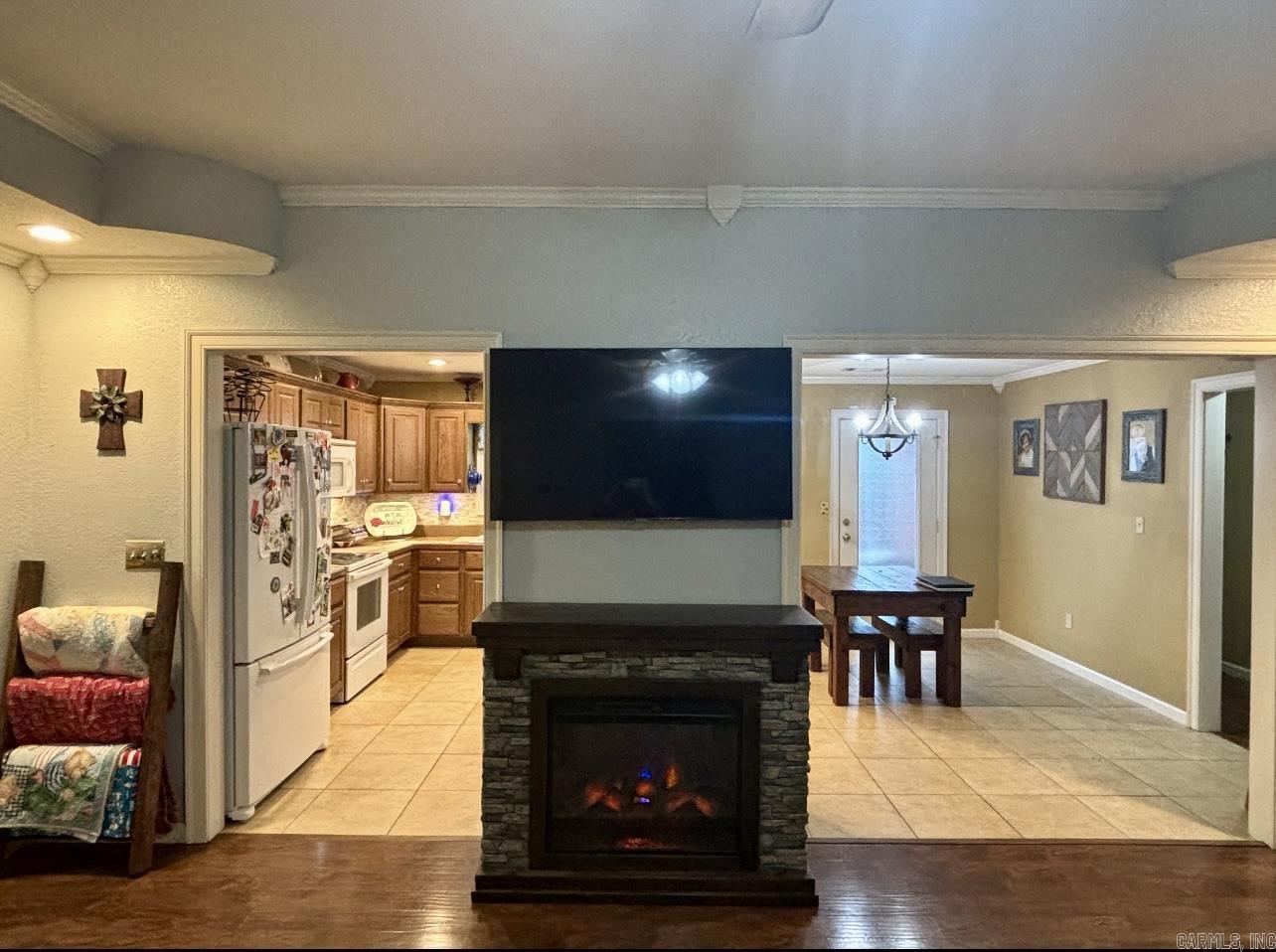 LEGACY PLACE - Residential