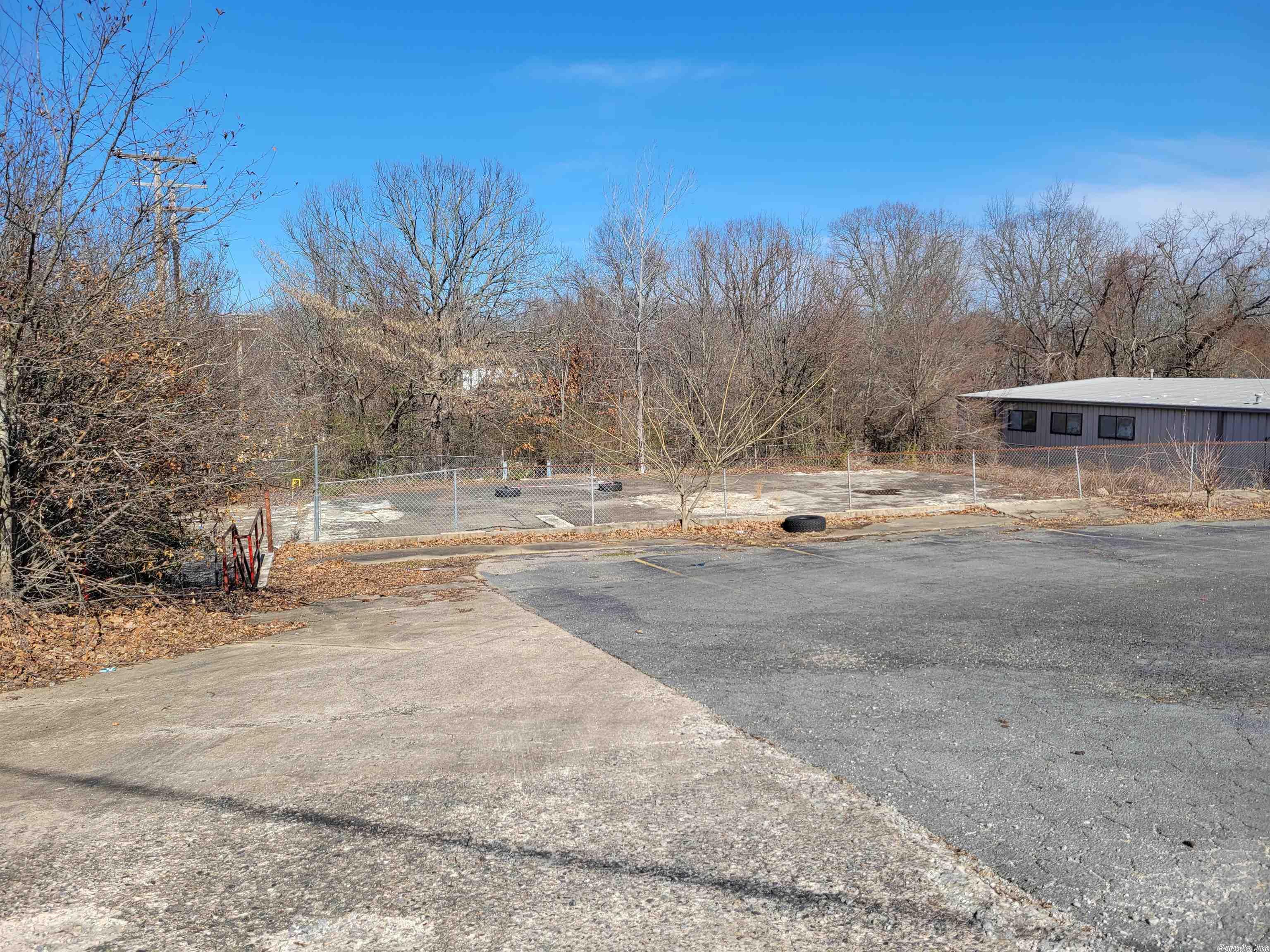 Indian Hills - Commercial Sale