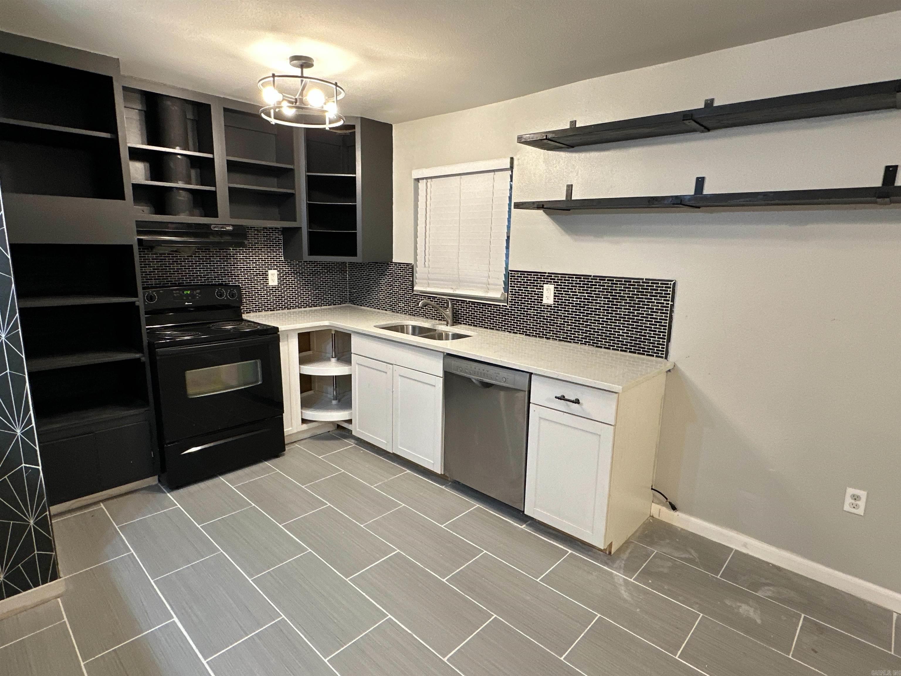 Watson Manor - Residential Lease