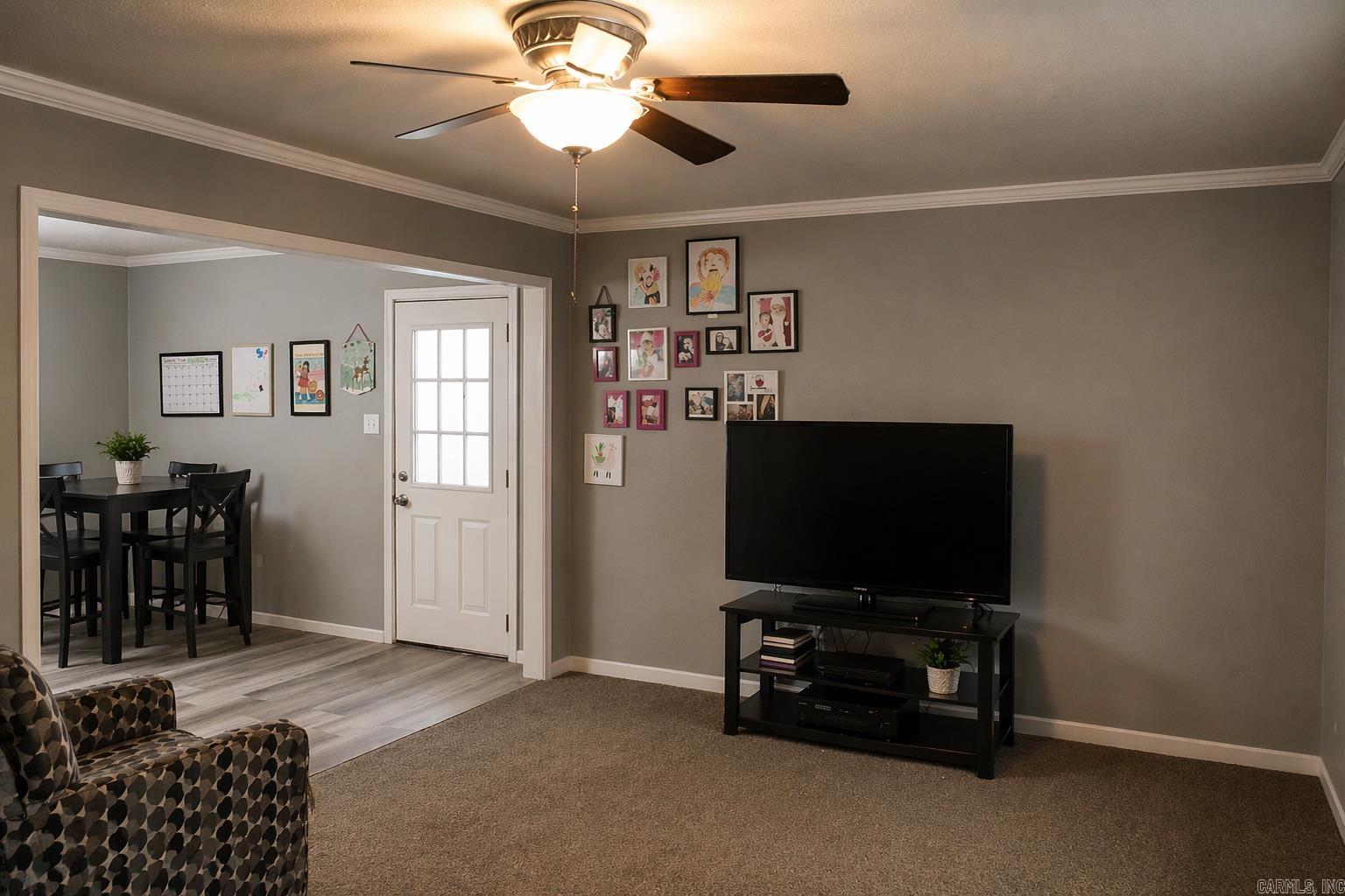 PINE PARK - Residential