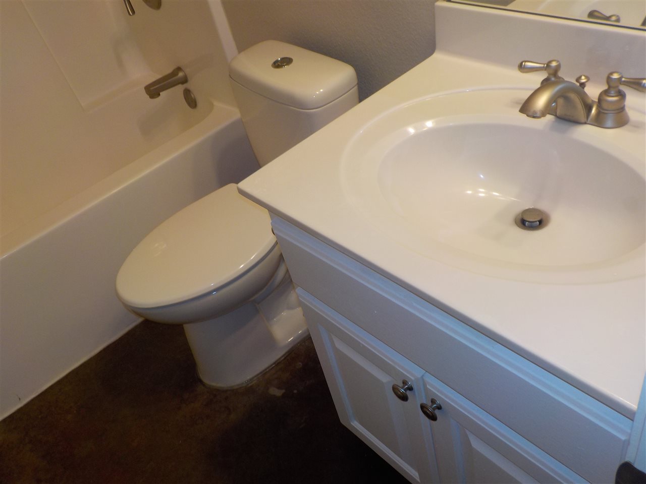 Brentwood Villas - Residential Lease