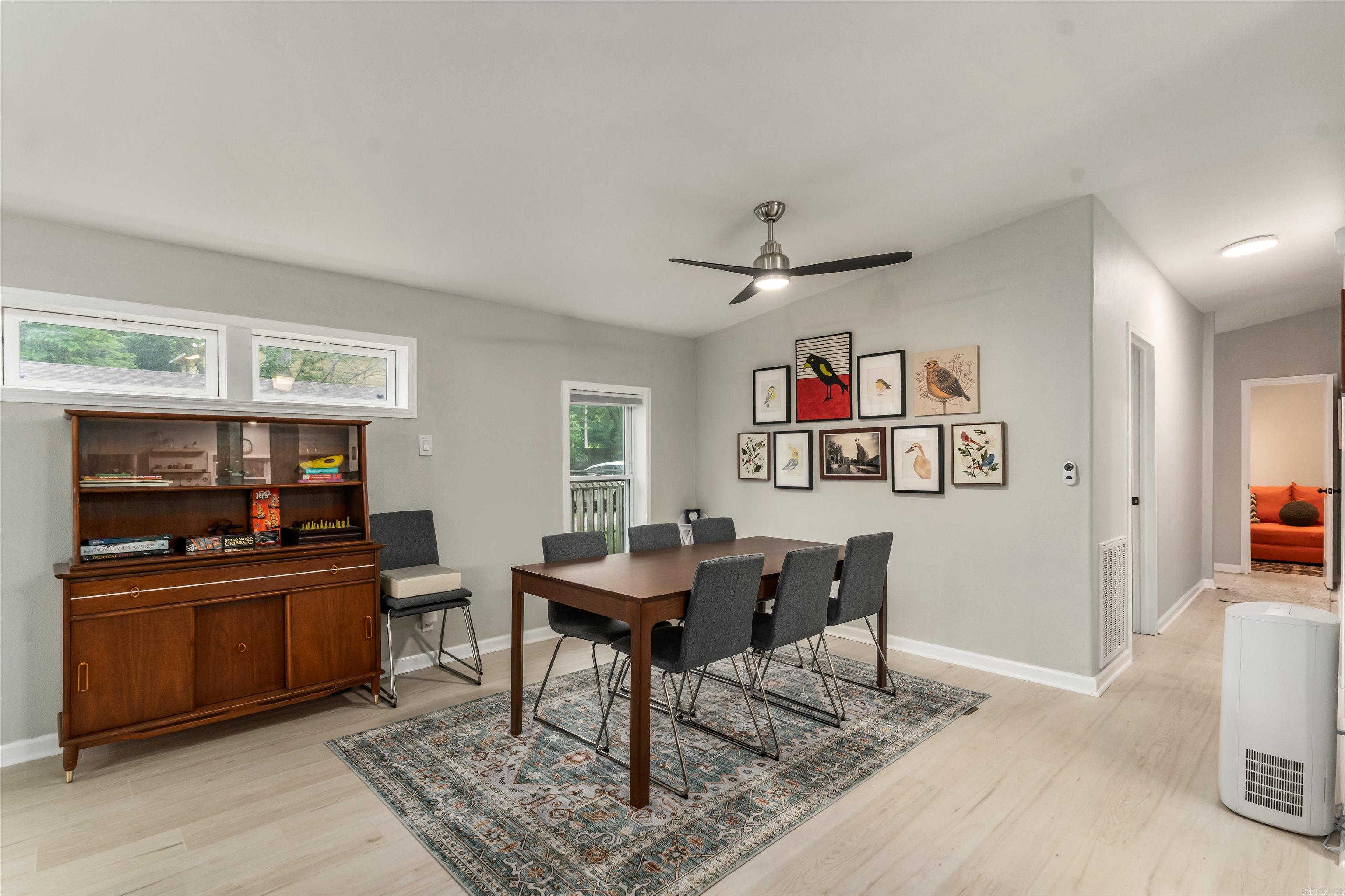 WOODLAND SHORES - Residential