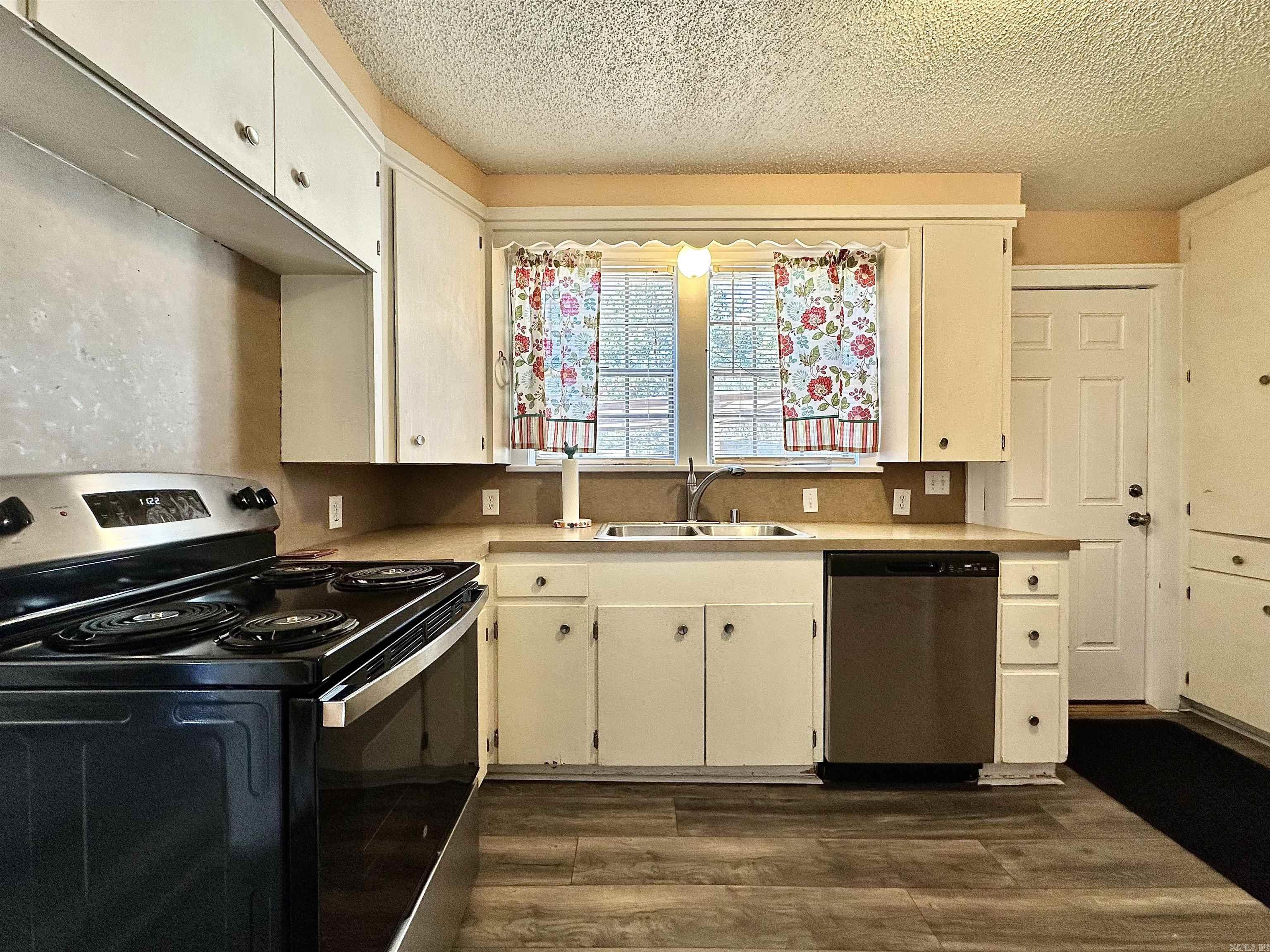 EIGHTH ADDN - Residential