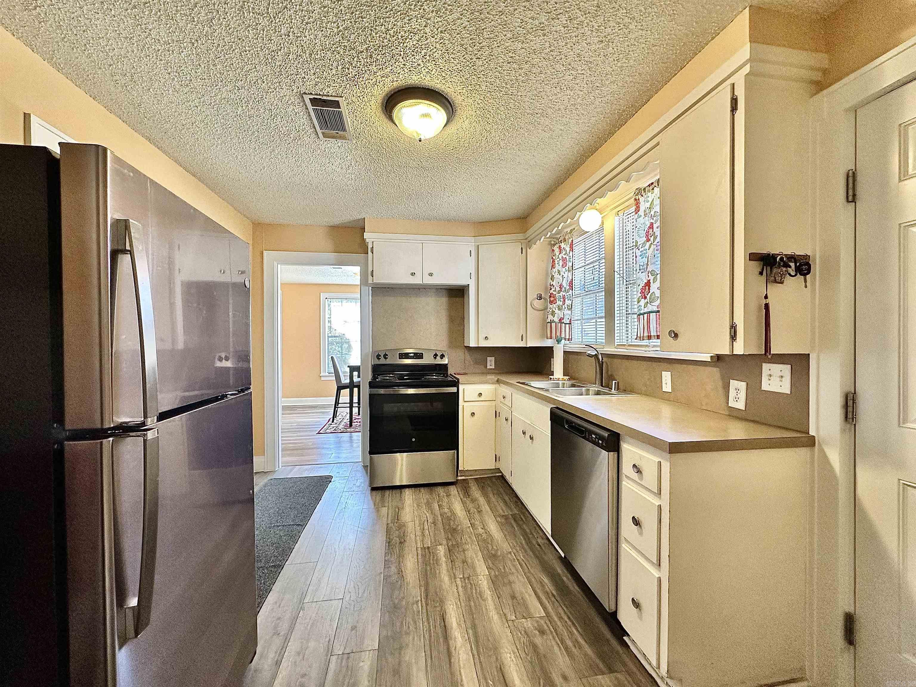 EIGHTH ADDN - Residential