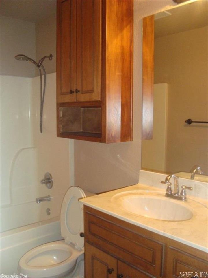 OT Cabot - Residential Lease