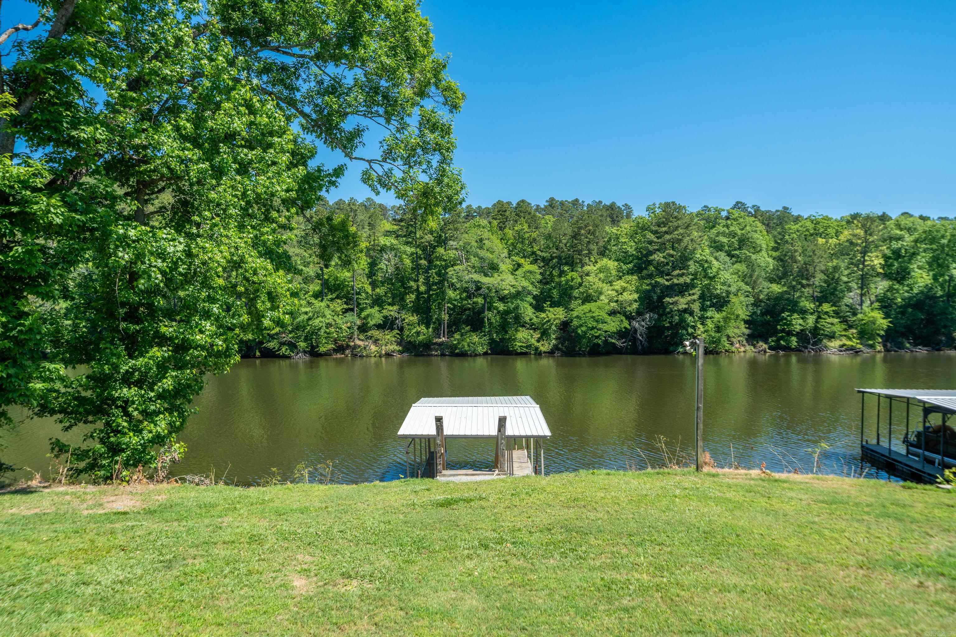 CHEROKEE BEACH LAKE ESTATES - Residential