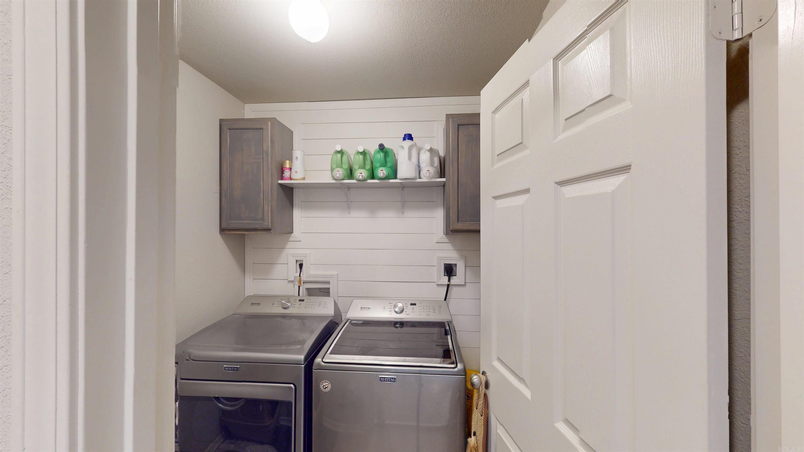 JUDE'S CROSSING - Residential