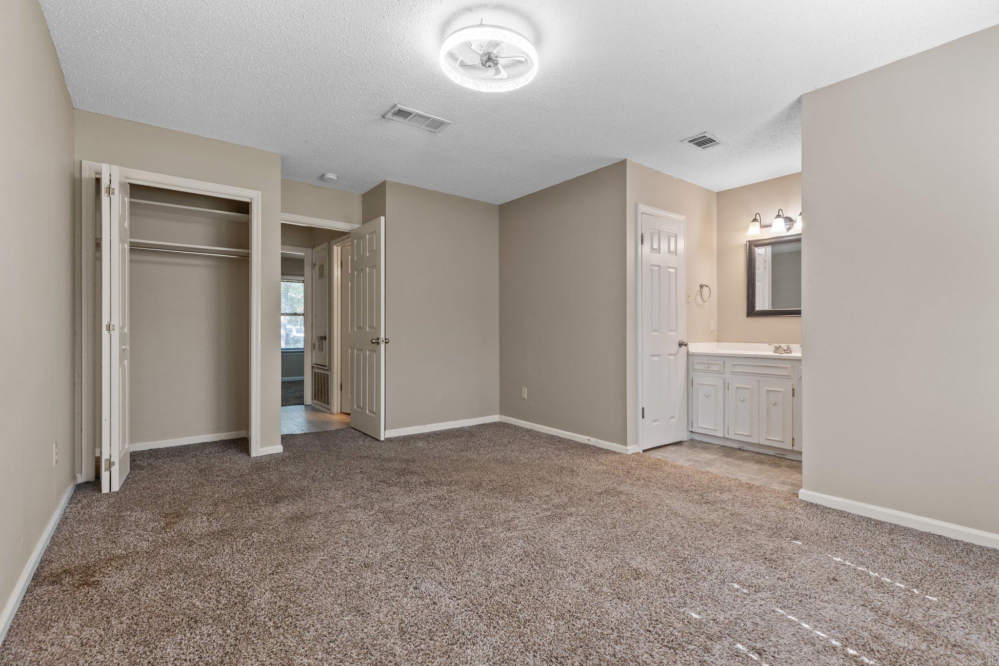 YORKWOOD - Residential