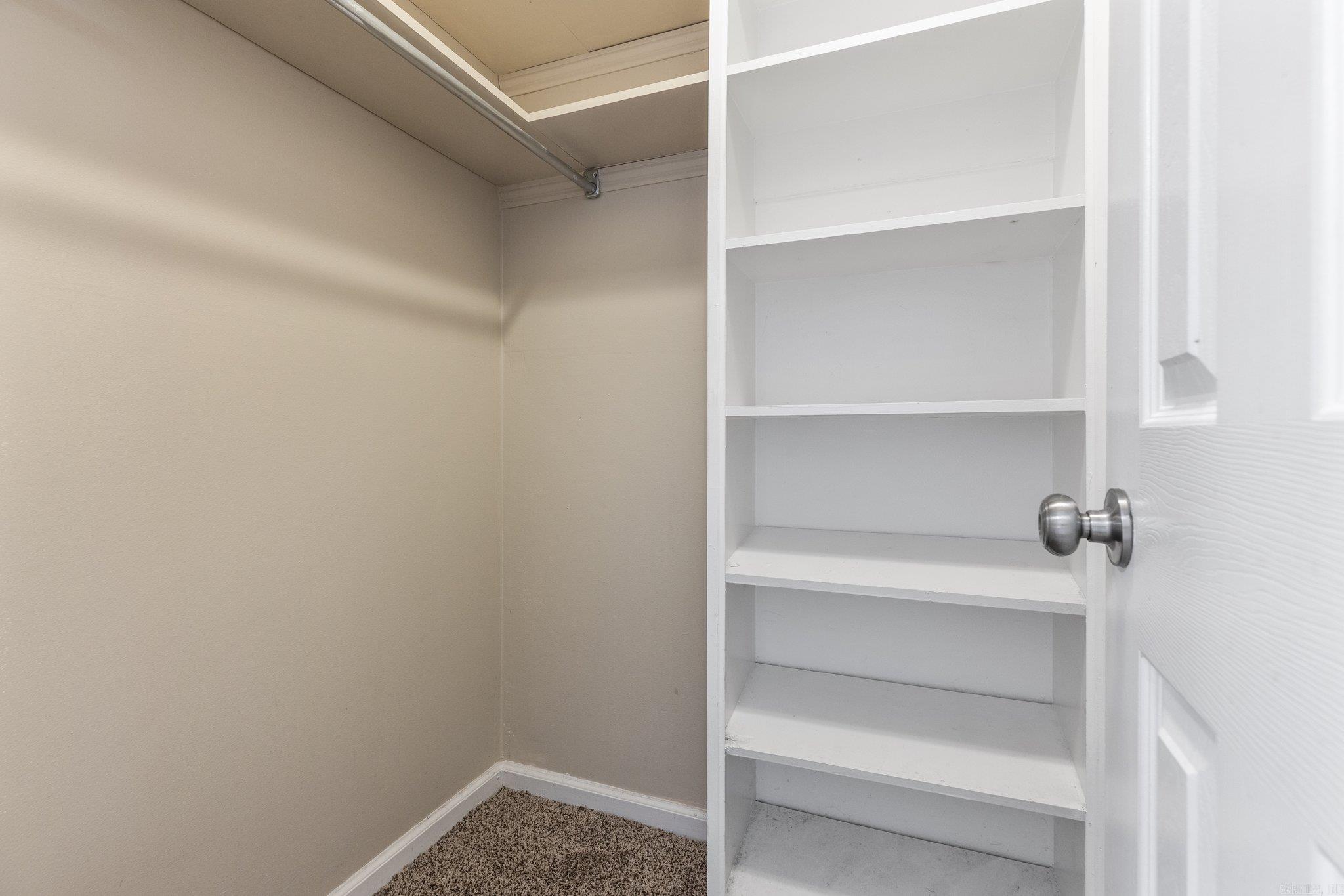 YORKWOOD - Residential