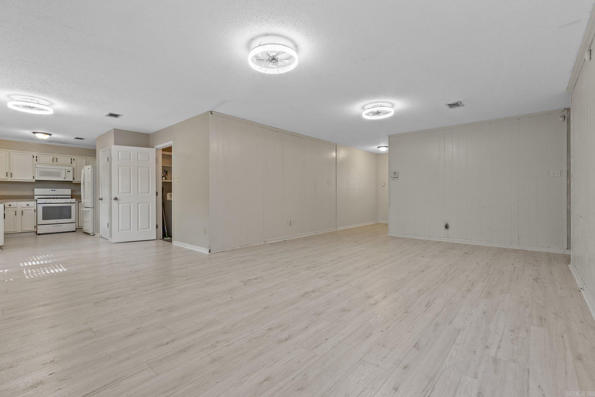 YORKWOOD - Residential