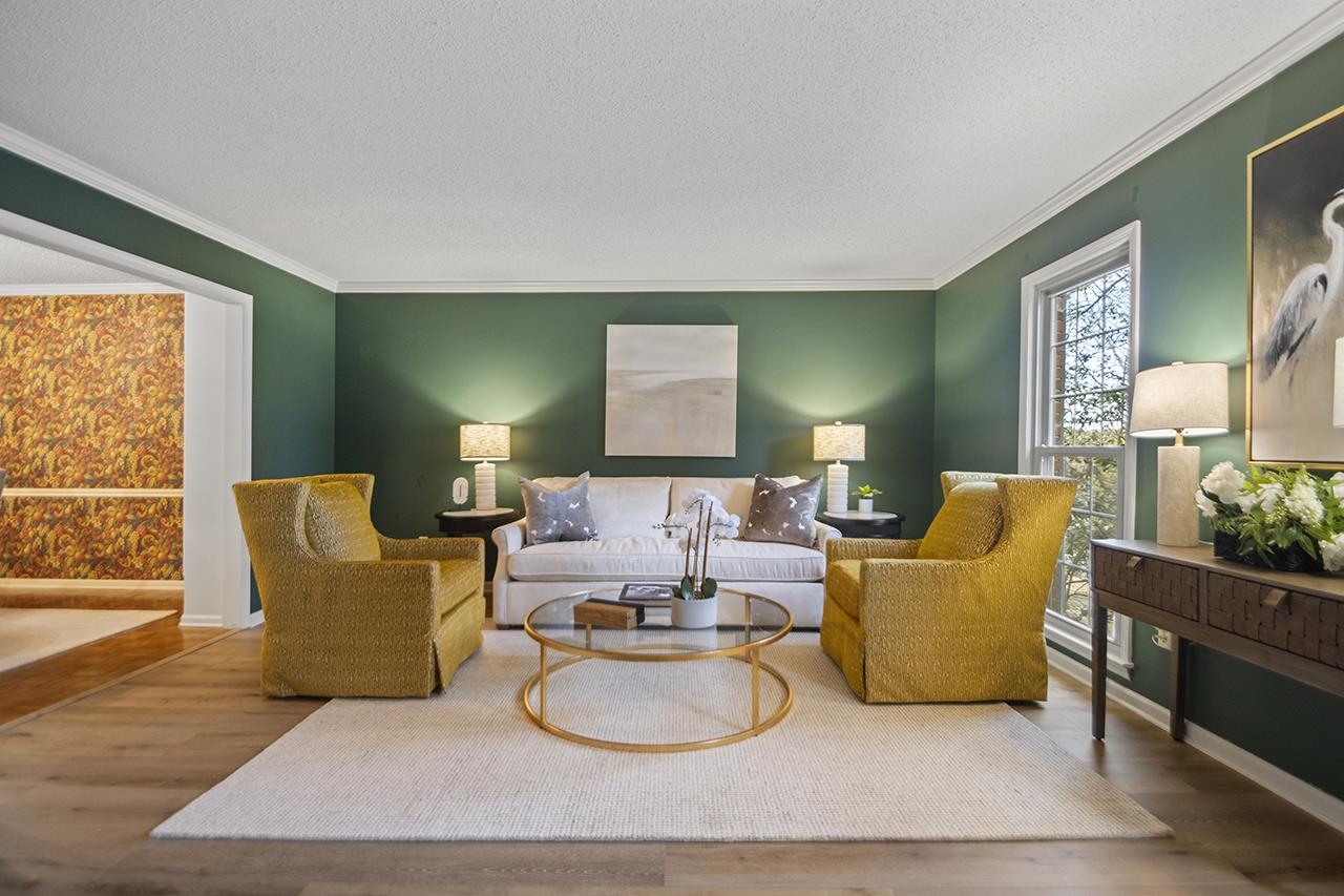 LONGLEA - Residential