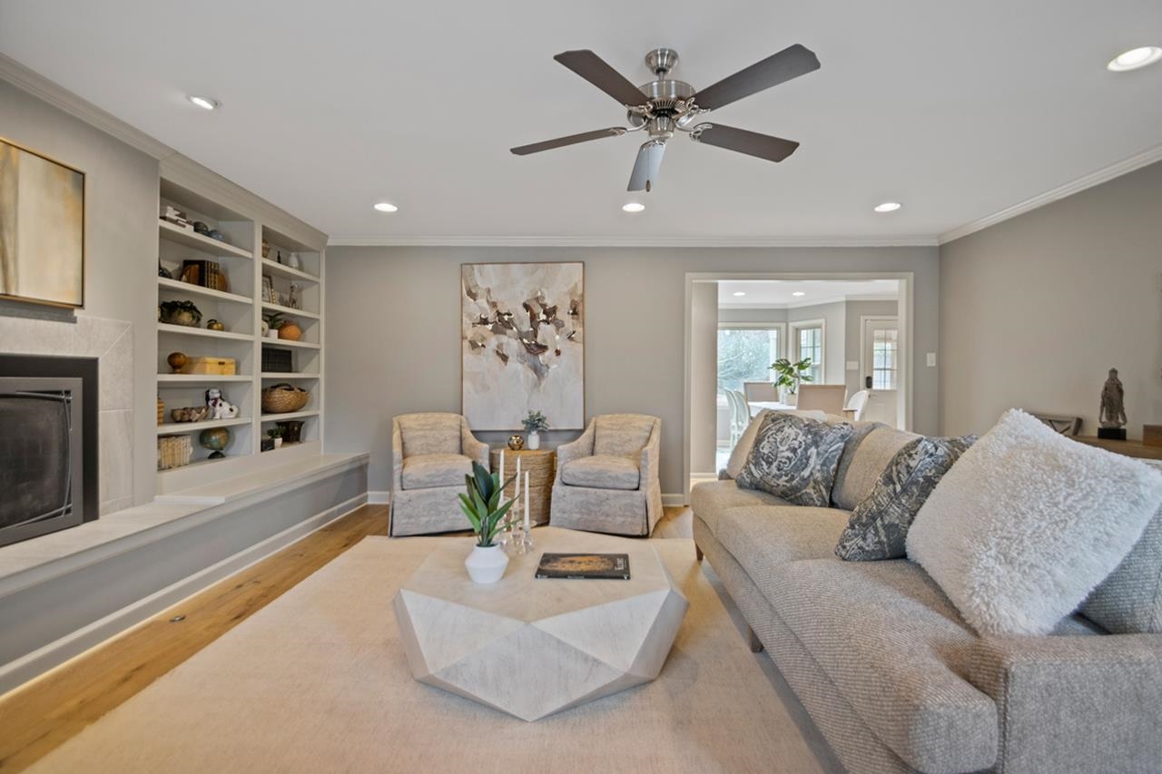 LONGLEA - Residential