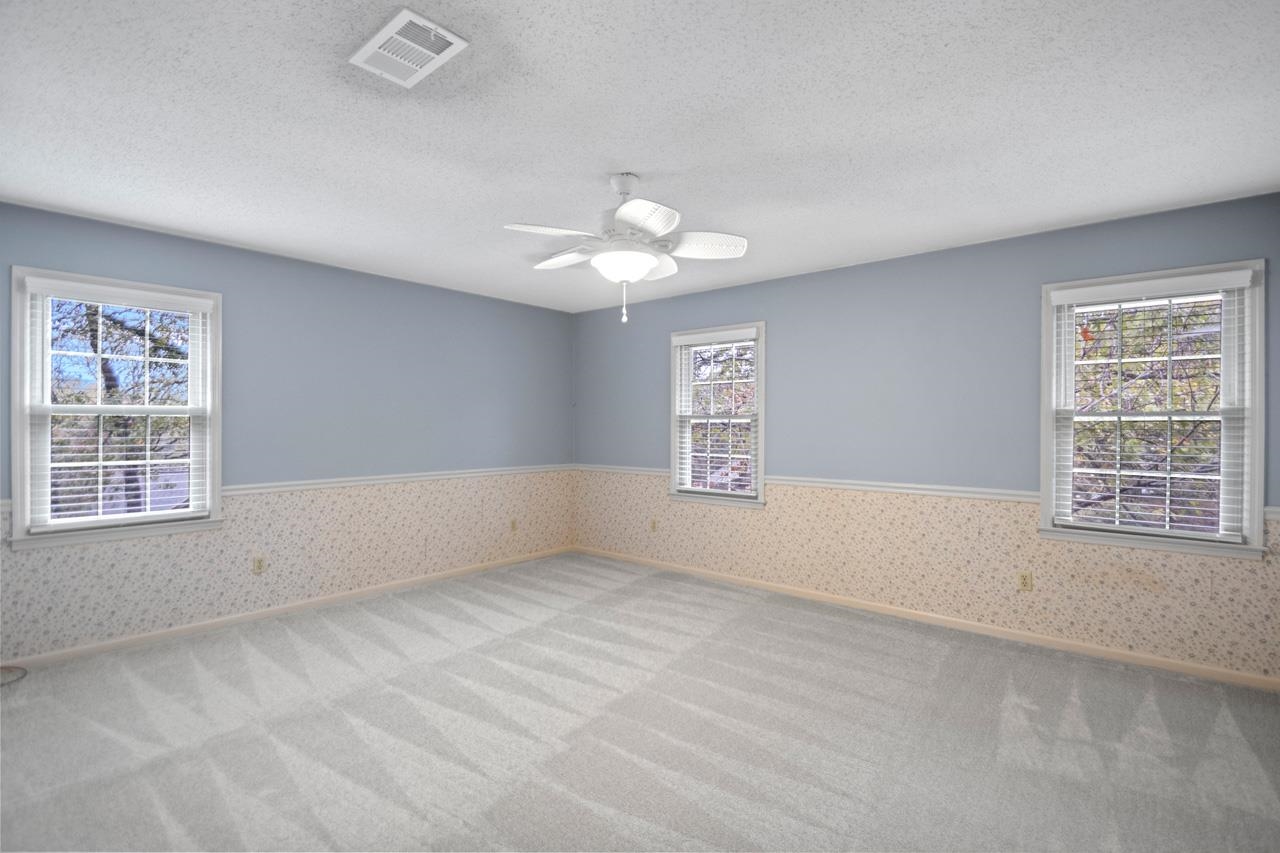 LONGLEA - Residential