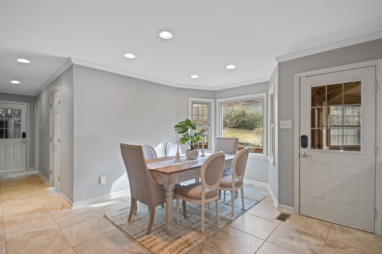 LONGLEA - Residential