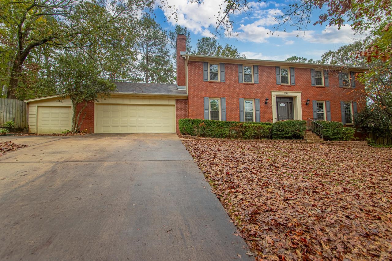 LONGLEA - Residential