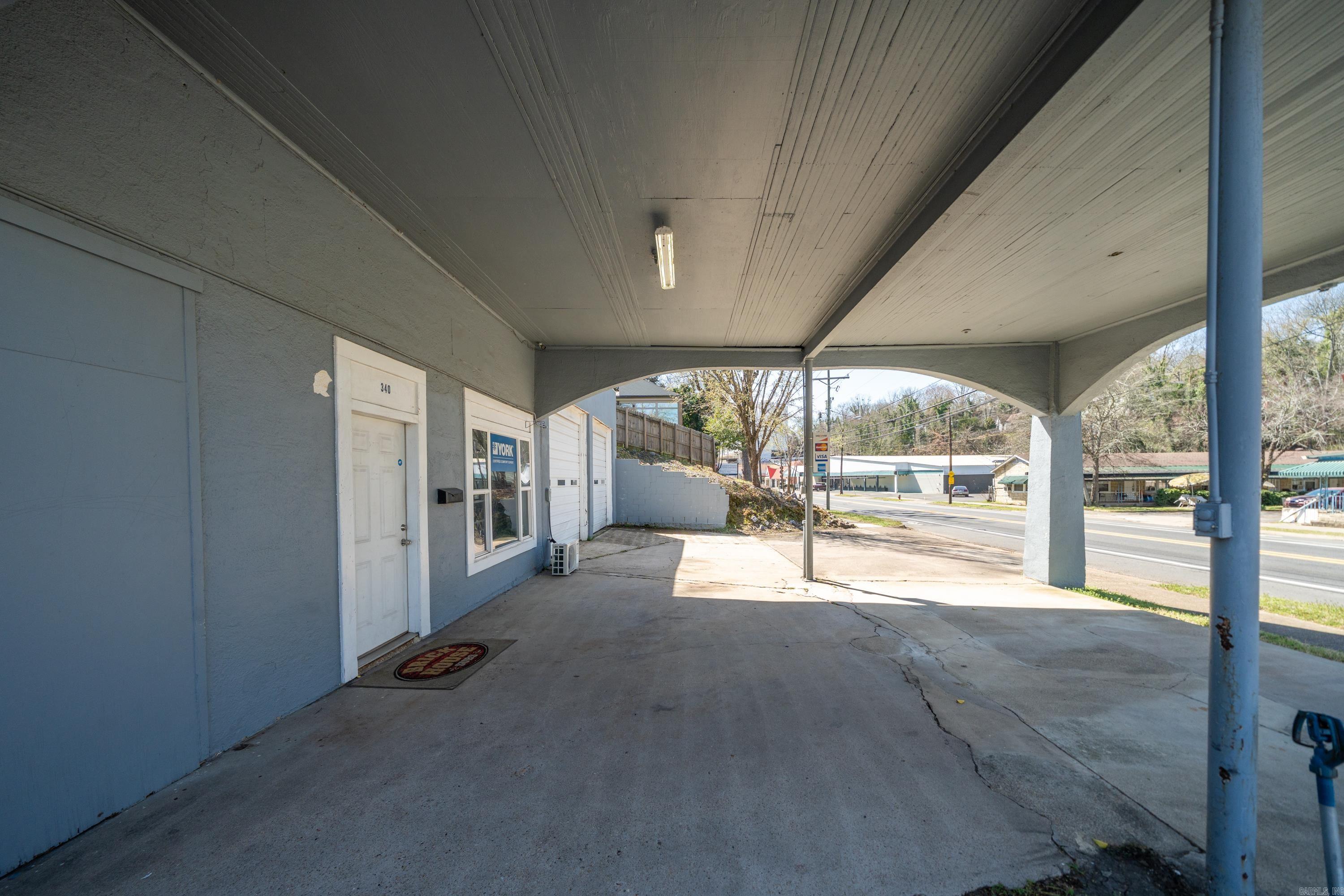 HSR BLK - Commercial Sale
