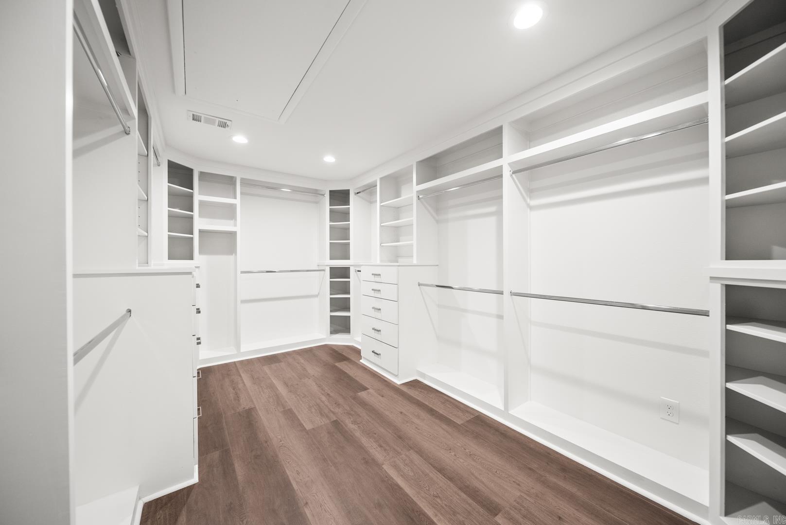 Robinwood - Residential