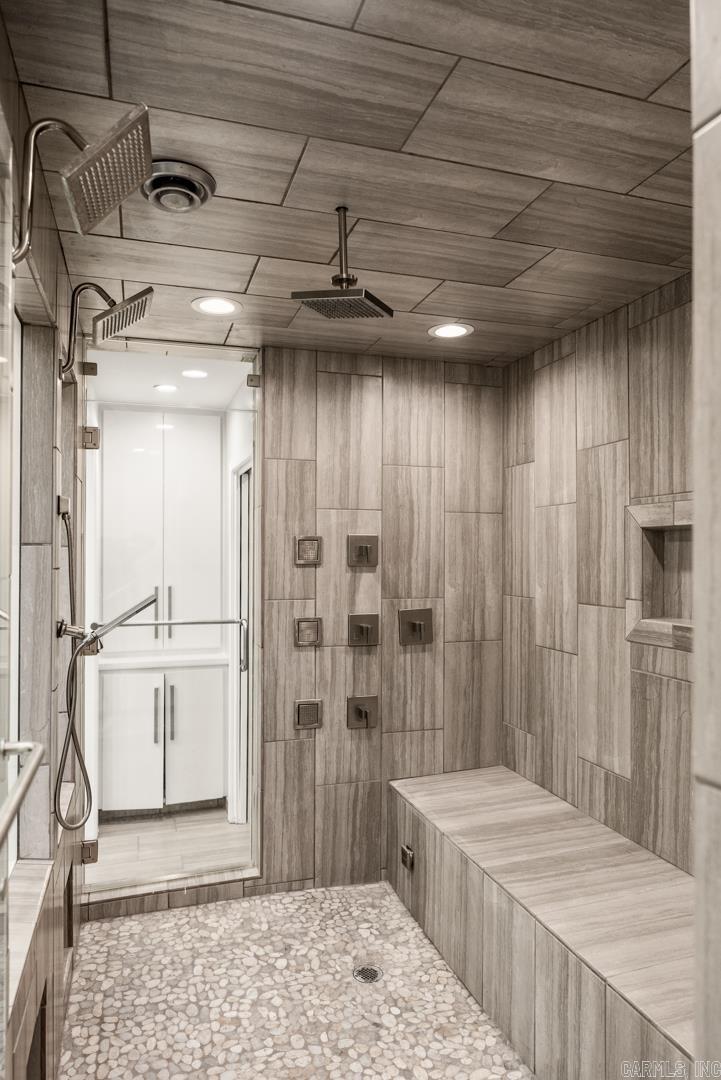 Robinwood - Residential